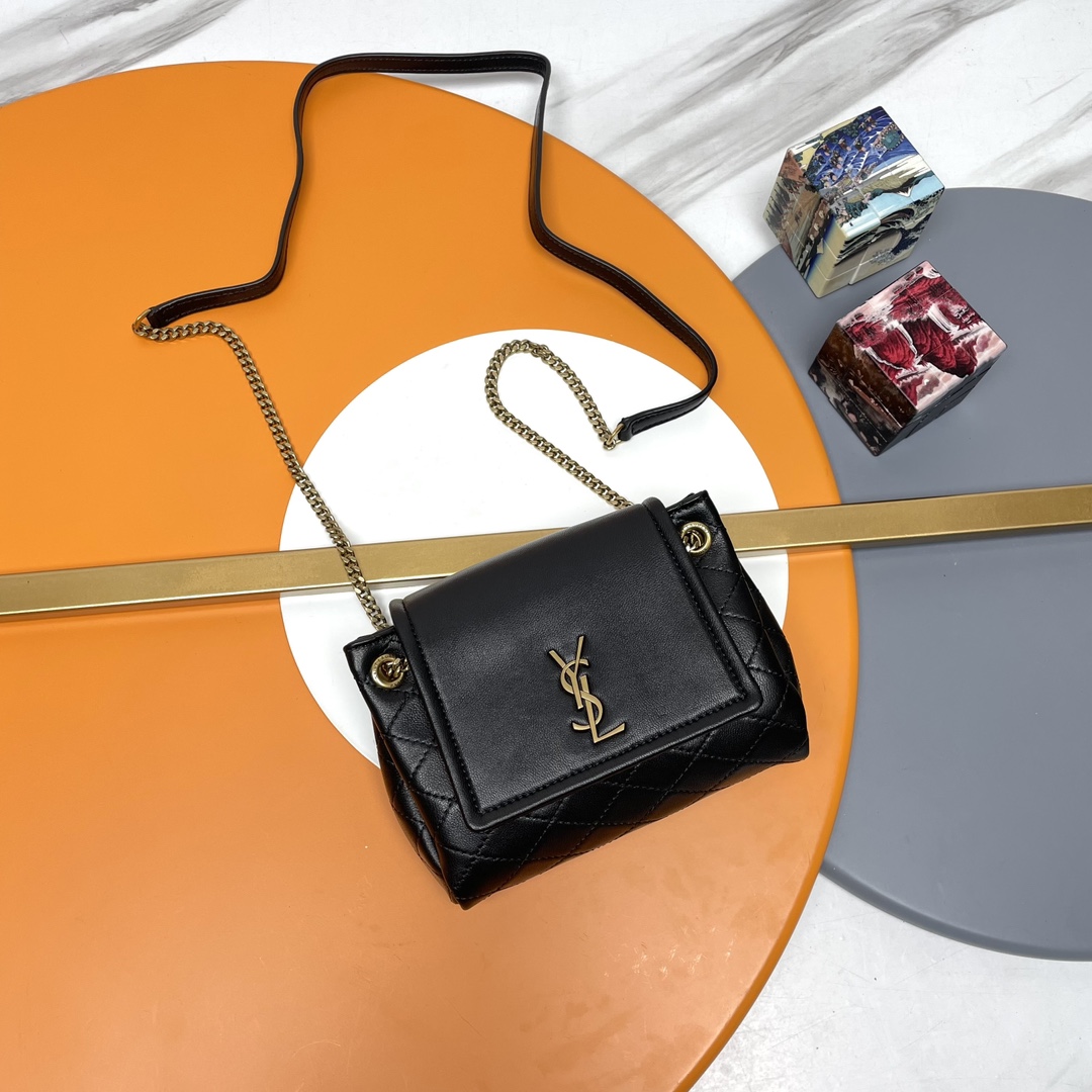 YSL Mini Nolita 672738 (2) 18x13x6cm