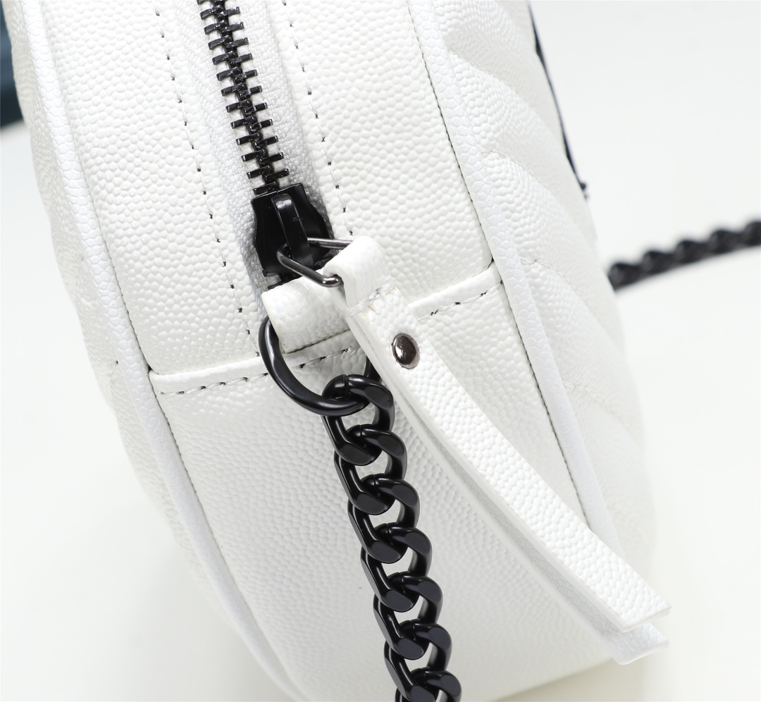 YSL VINYLE 610436 (5) 17x17x5.5cm