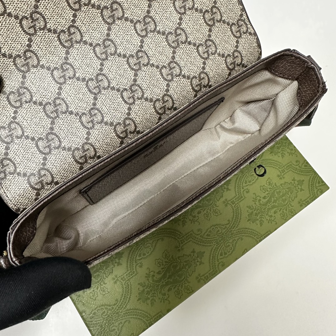 GUCCI 764961 22X13X4cm