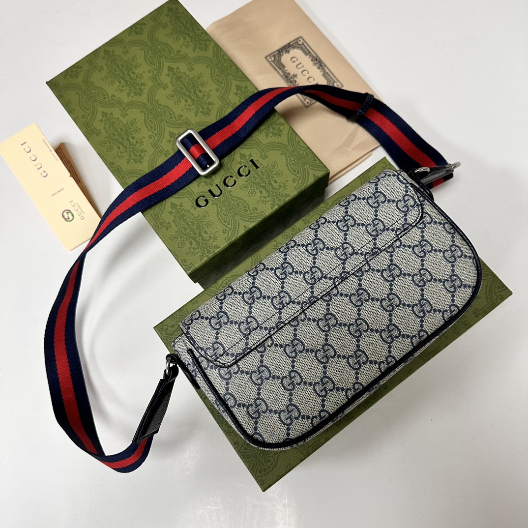 GUCCI 764961 22X13X4cm