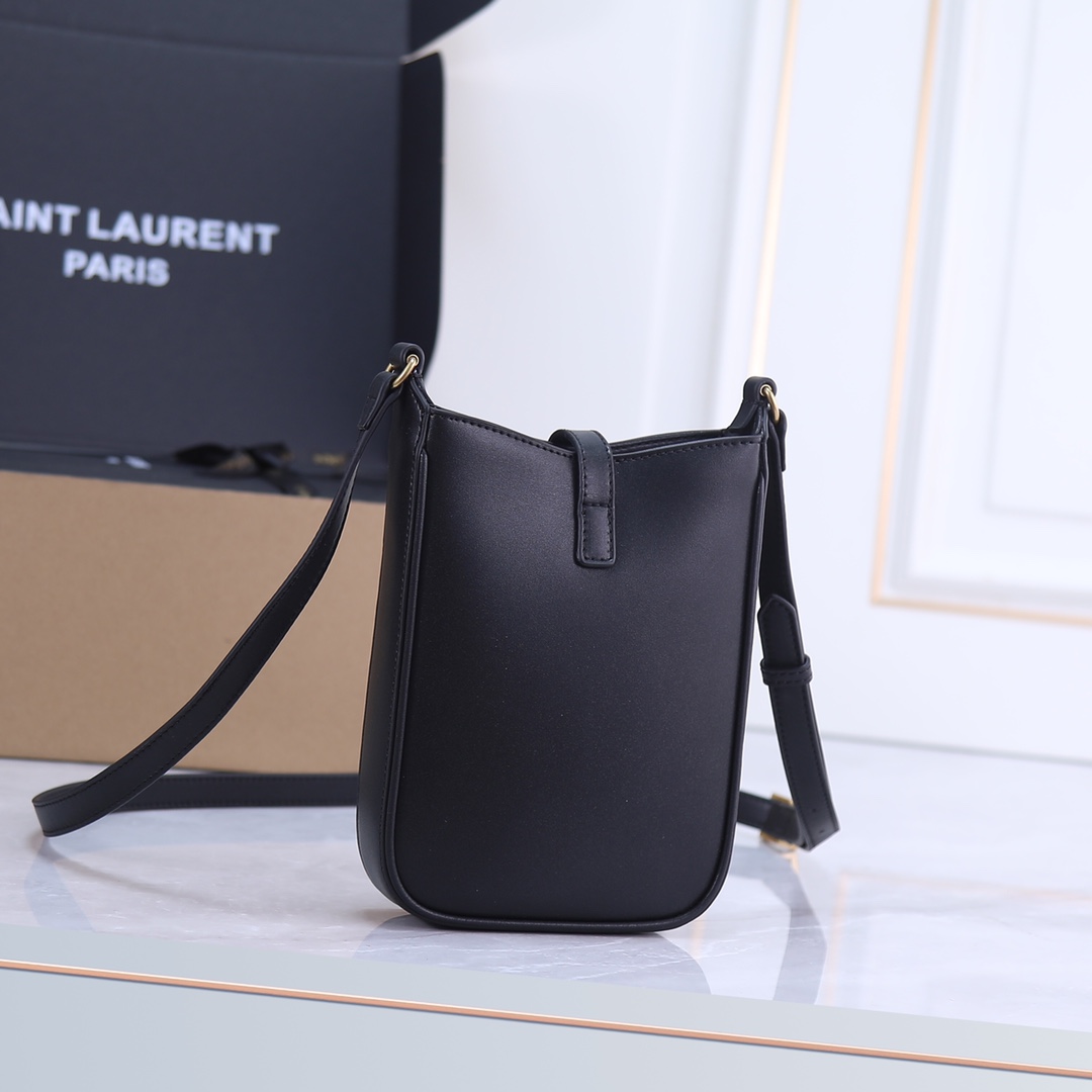 YSL KJB LE 5A7 735214 18×13.5×3.5cm