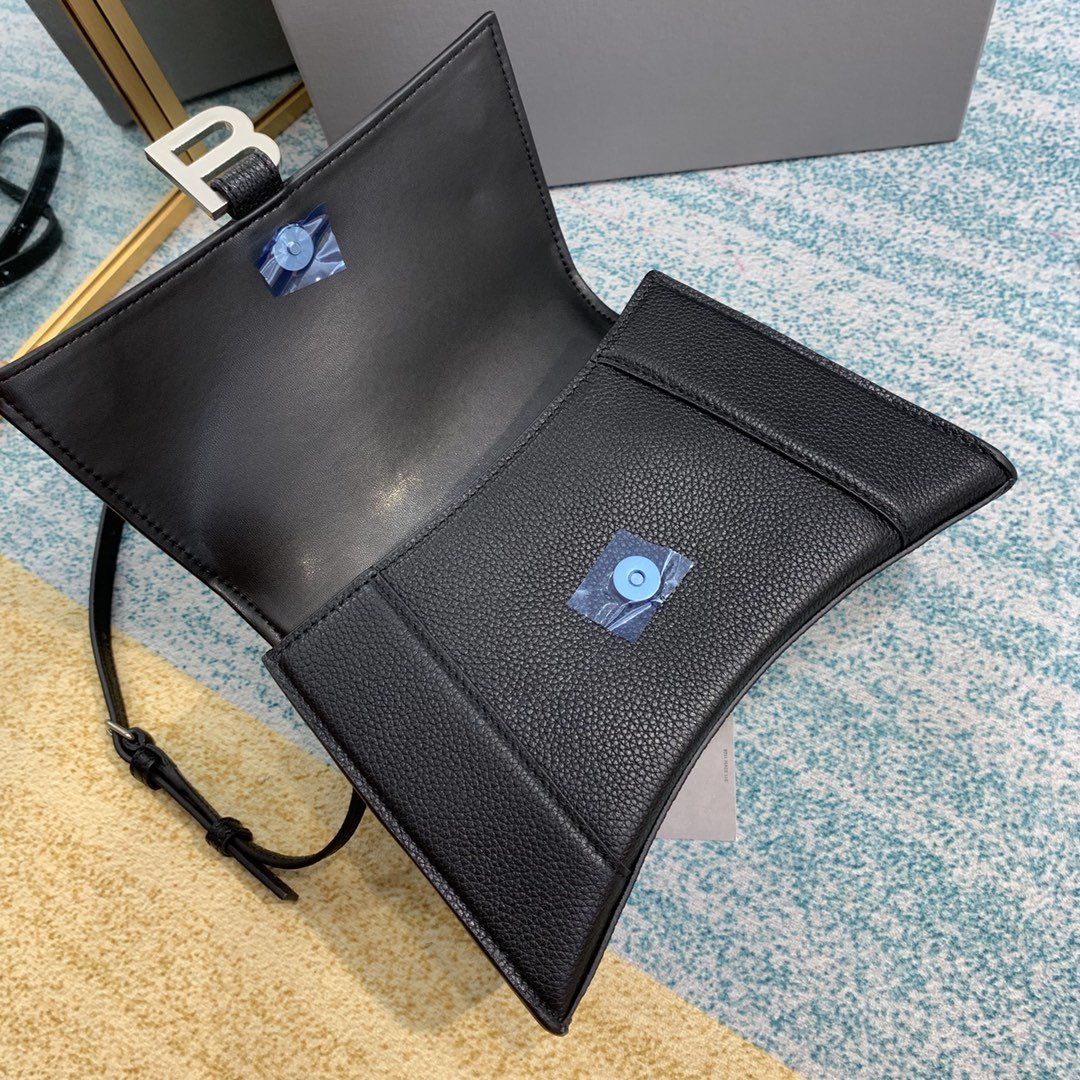 Balenciaga Hourglass S 8895 23x10x24cm