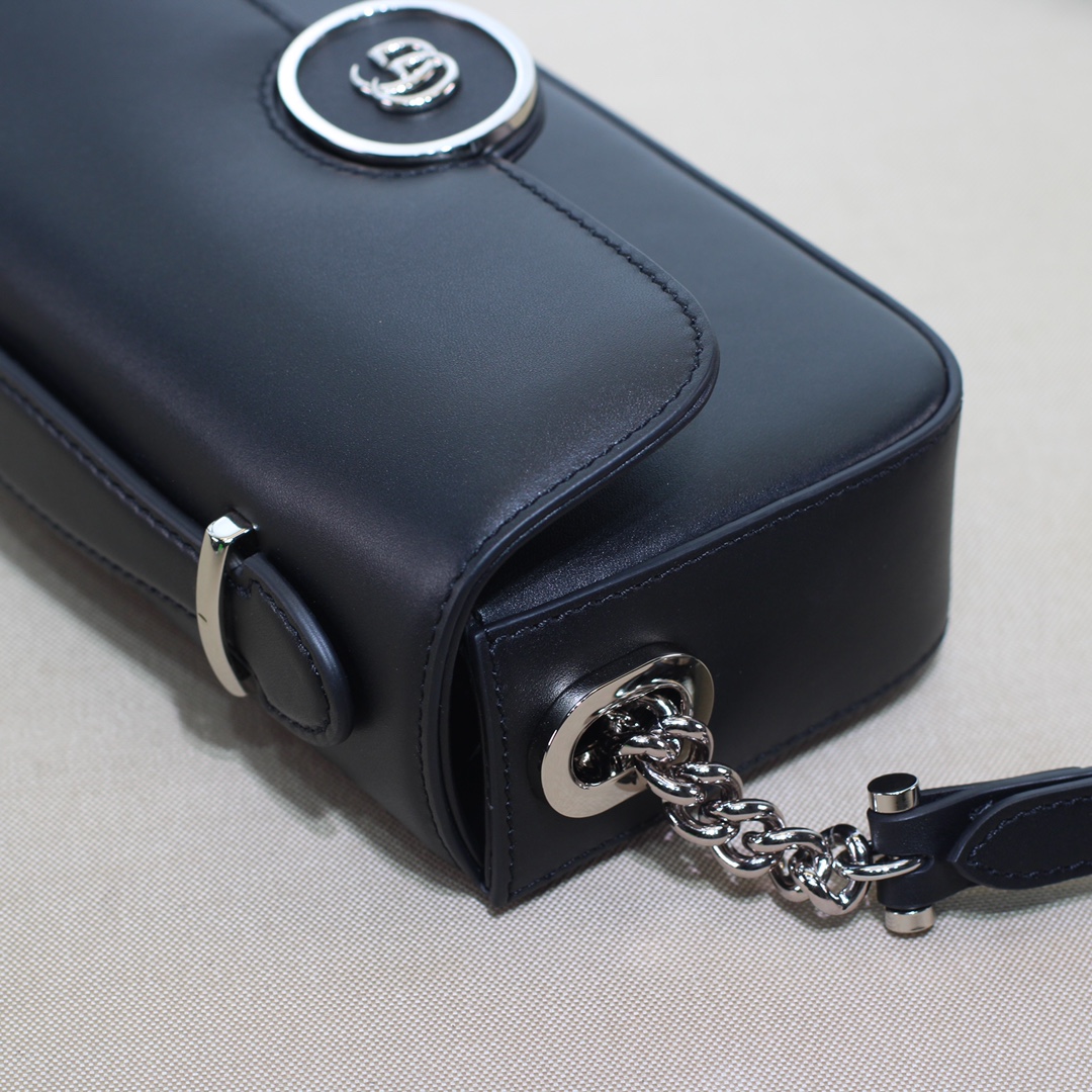 GUCCI 739722 21x10x5cm