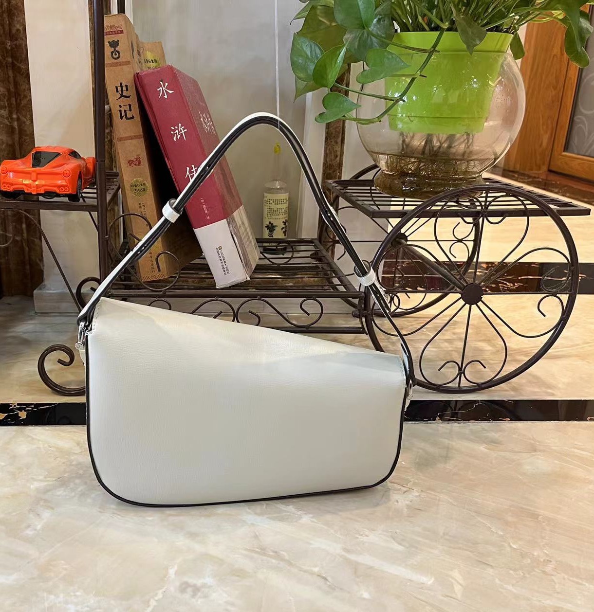 Gucci 764155 26.5X10.5-17X4-8cm