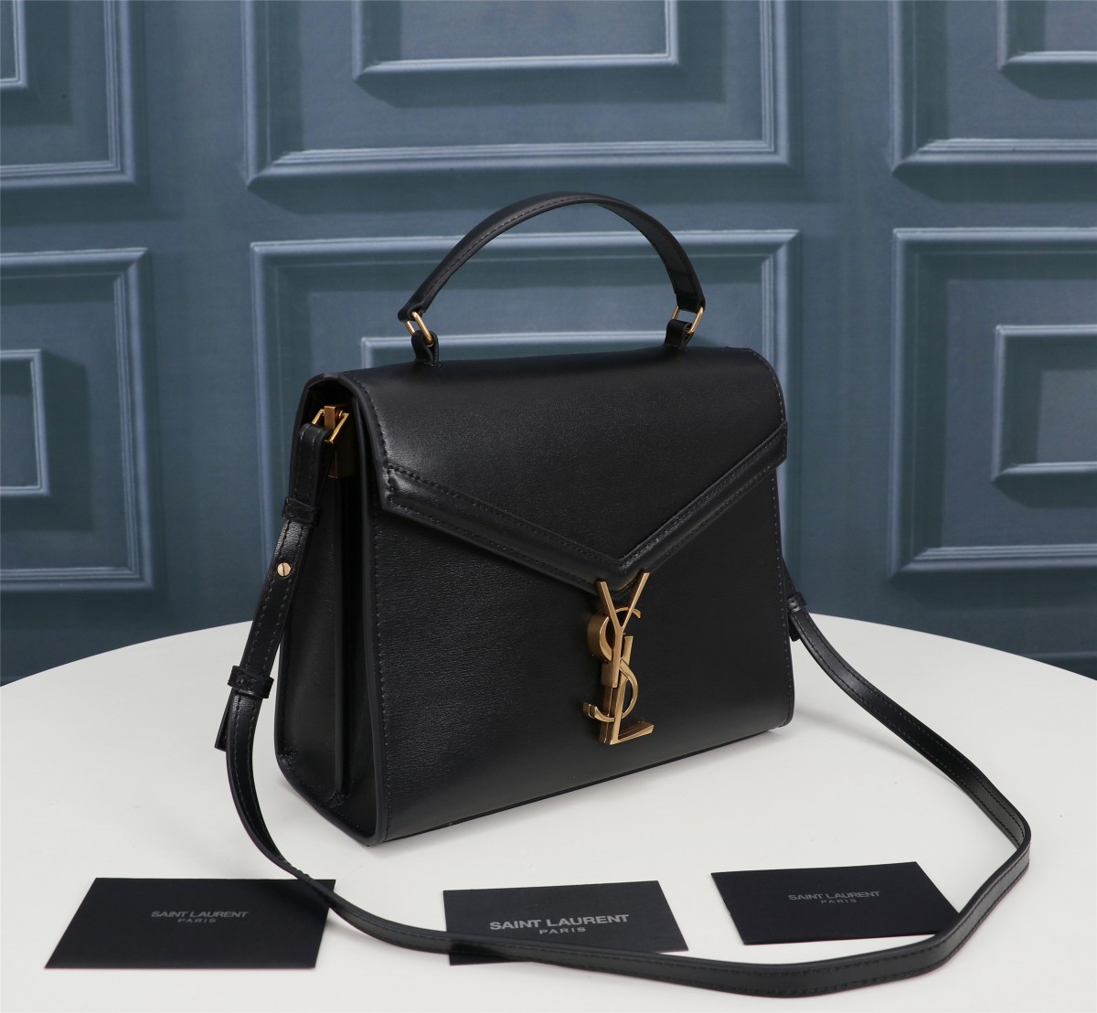 YSL CASSANDRA 78000 24.5x20x11.5cm