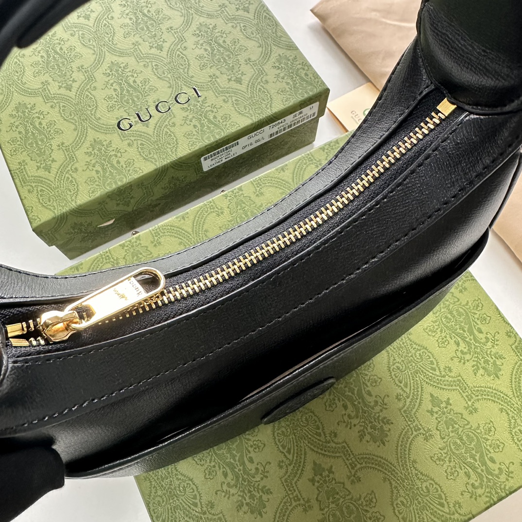 GUCCI 726843 22x12.5x5cm