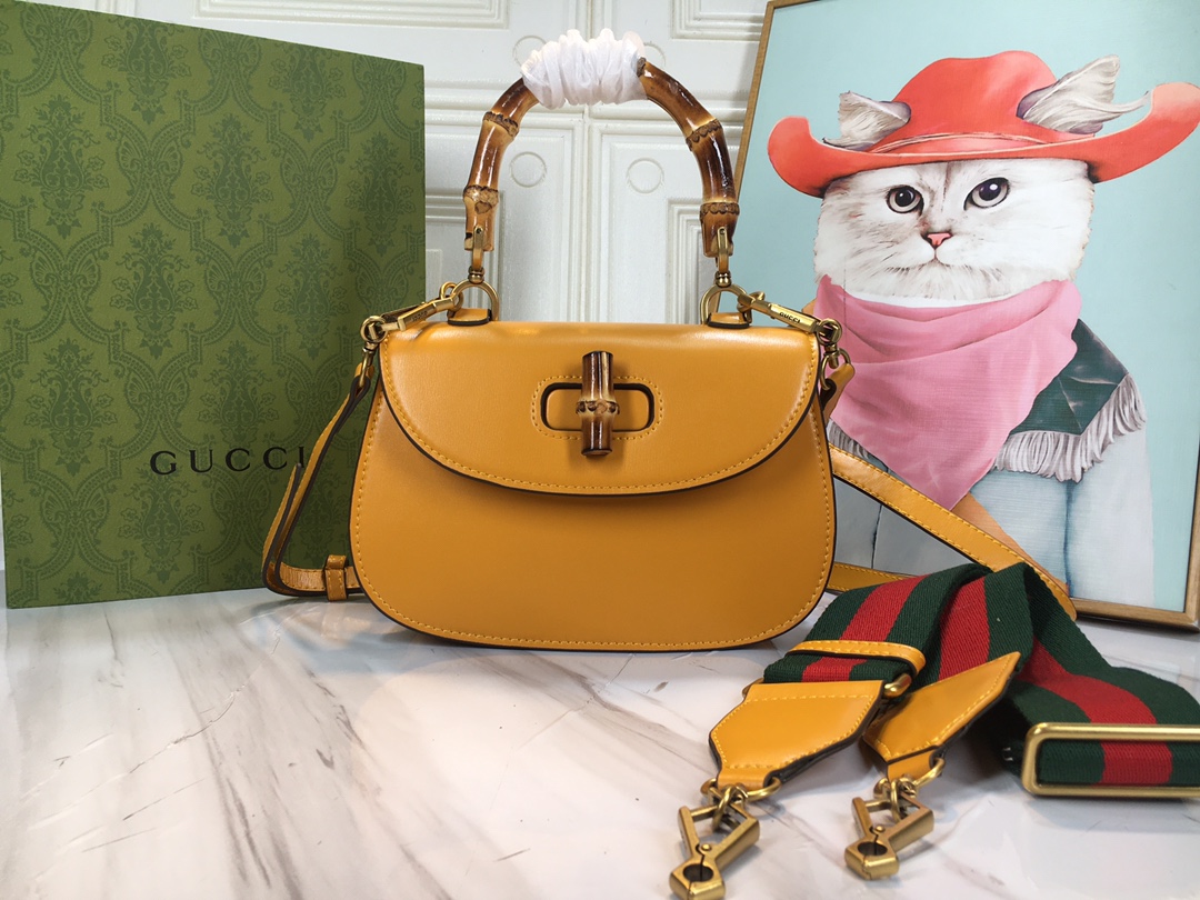 Gucci Bamboo 1947 675797 21X15X7cm