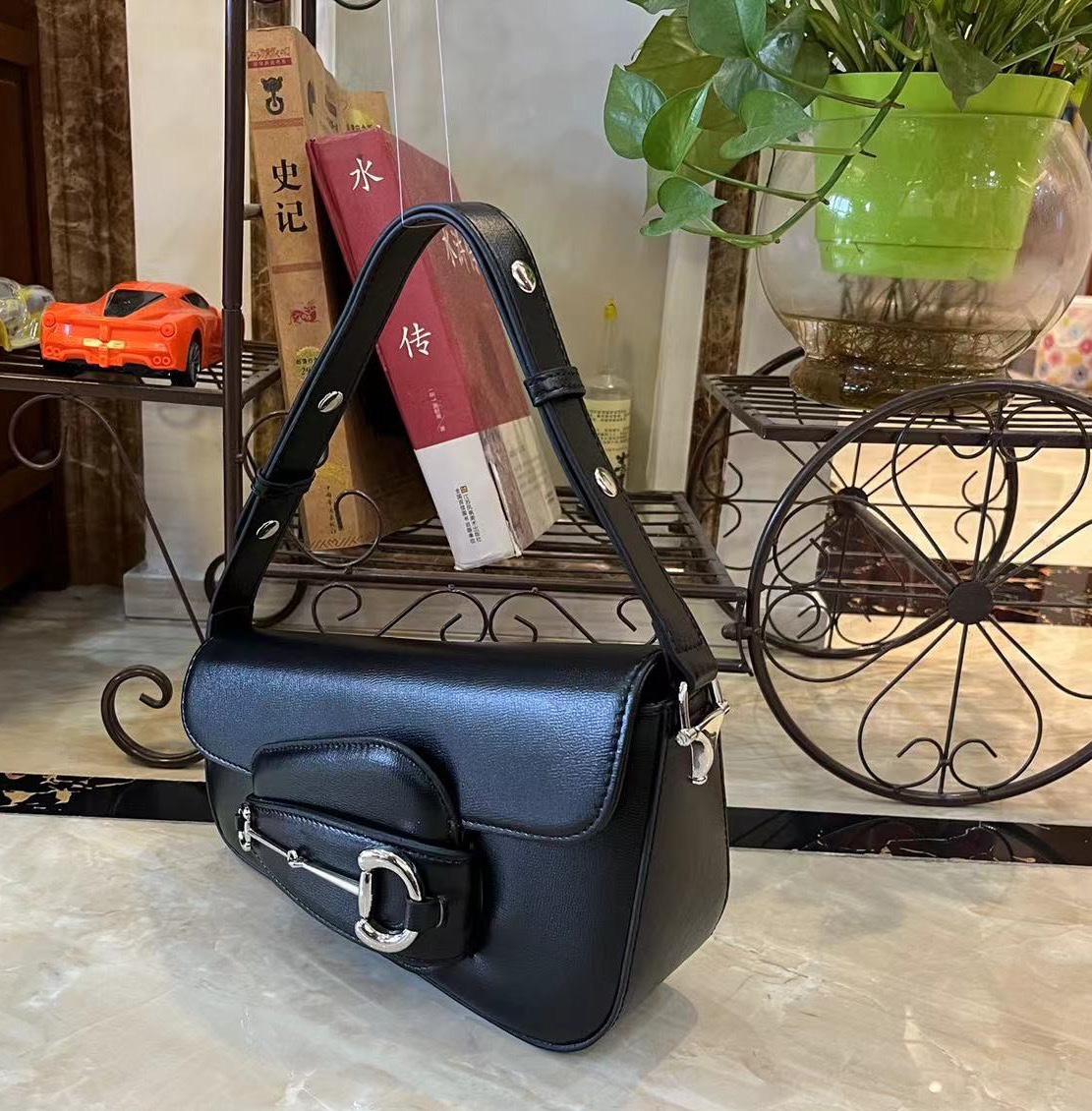 Gucci 764155 26.5X10.5-17X4-8cm