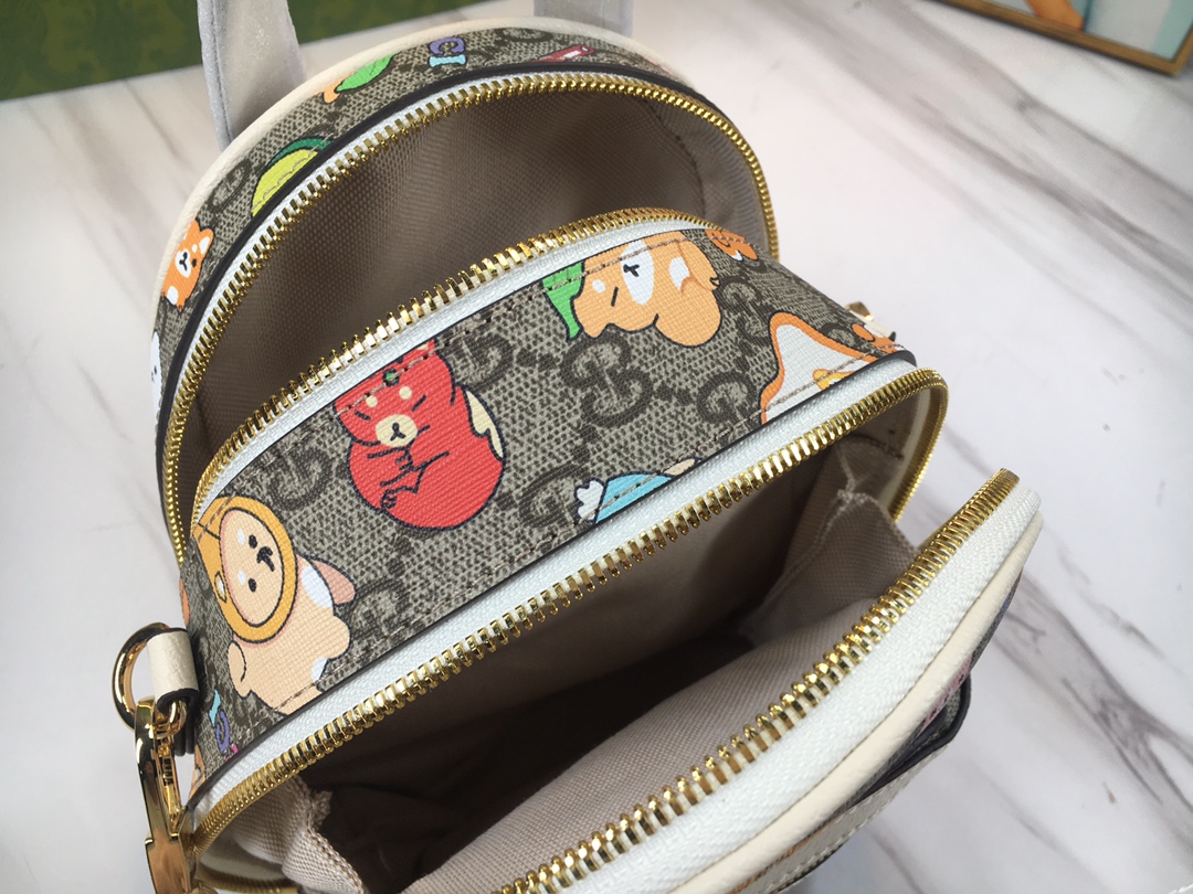 Gucci 725654 15x19x8cm