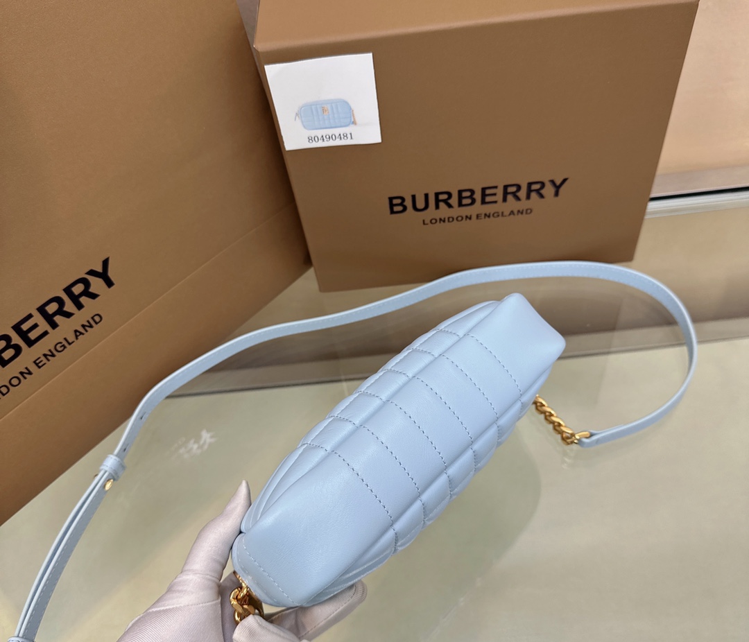 Burberry Lola 048155 (2) 19 x 5.5 x 11cm