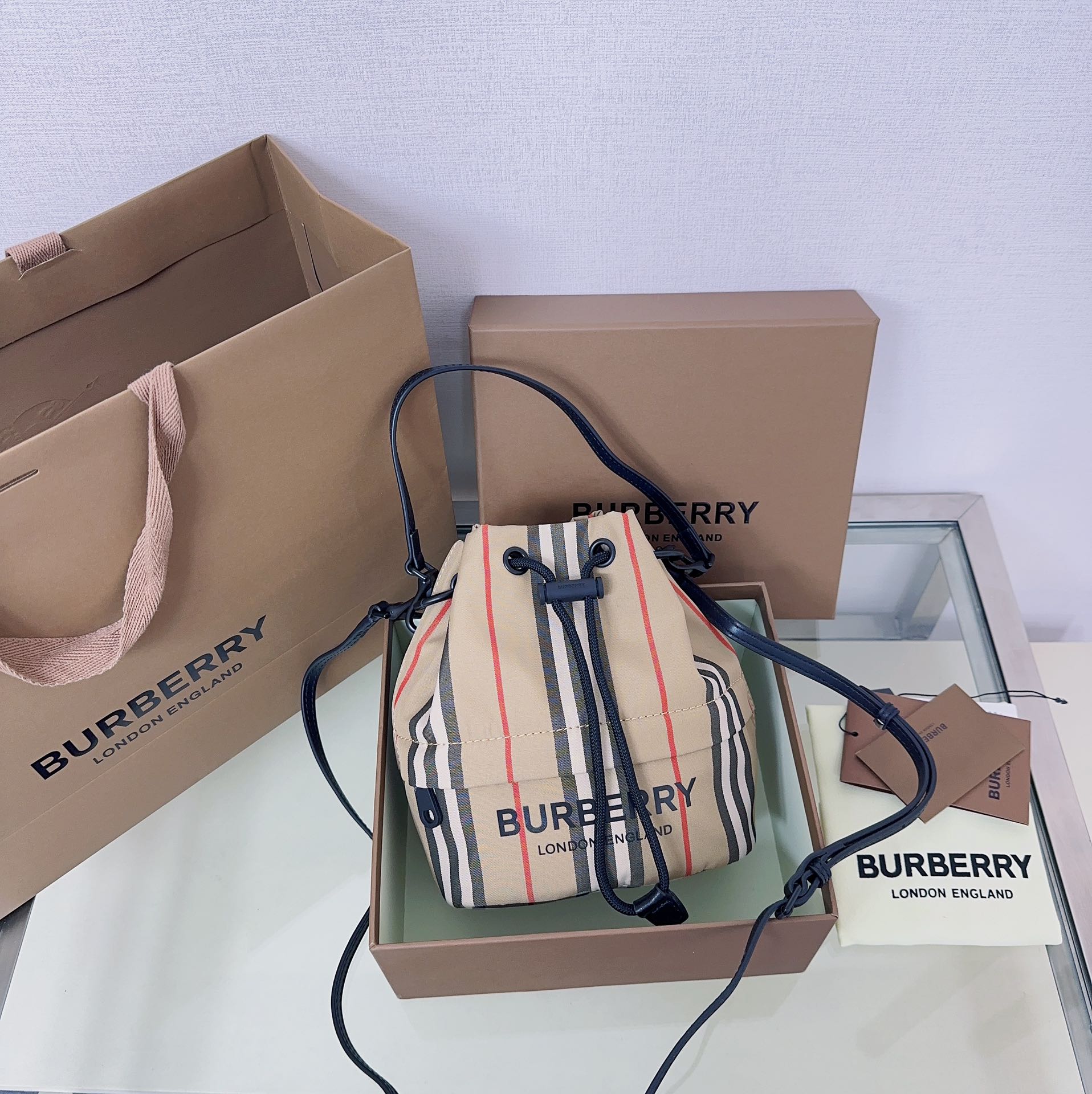 Burberry24 (12) 5133 18z19.5x11
