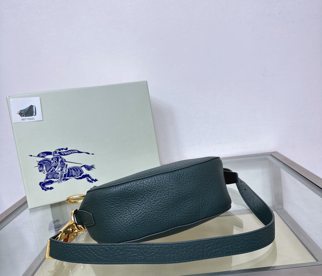Burberry 553170 (3) 24x×23cm