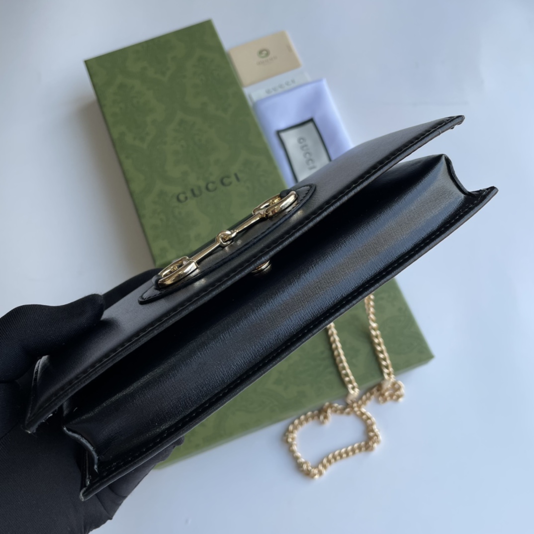 GUCCI 621892 19x10x4cm