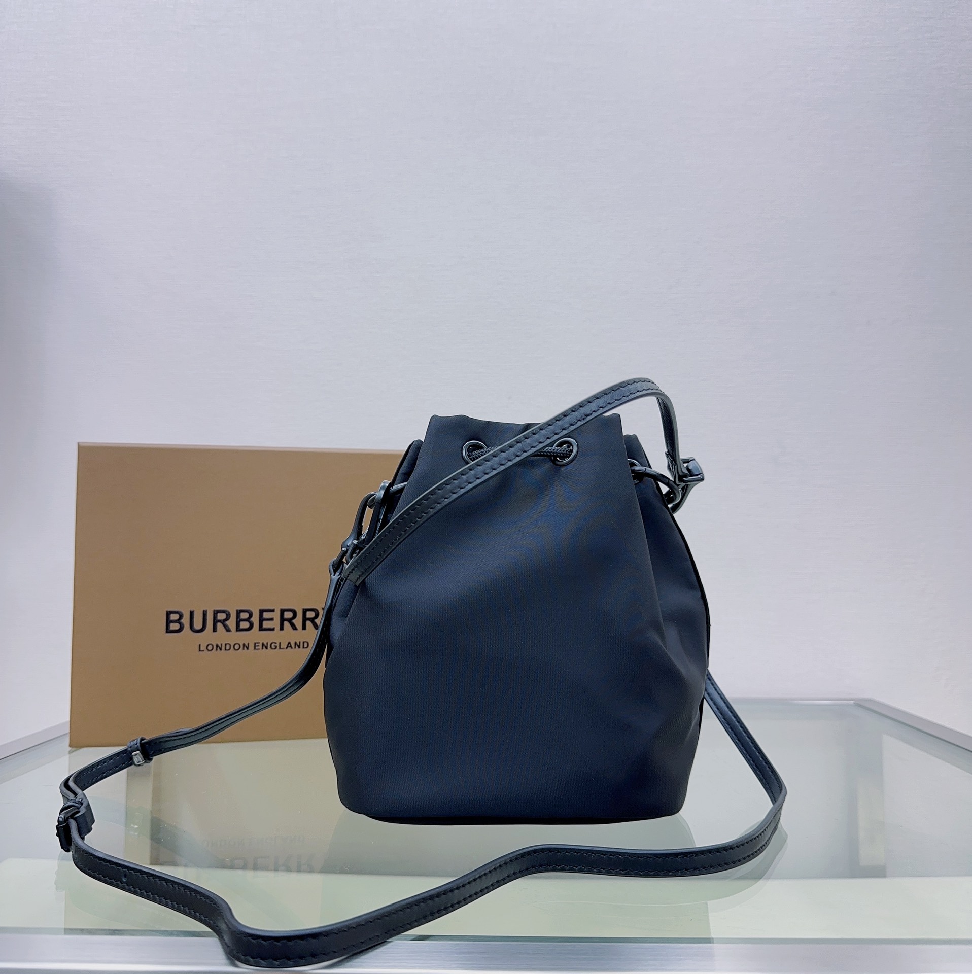 Burberry24 (14) 5133 18z19.5x11