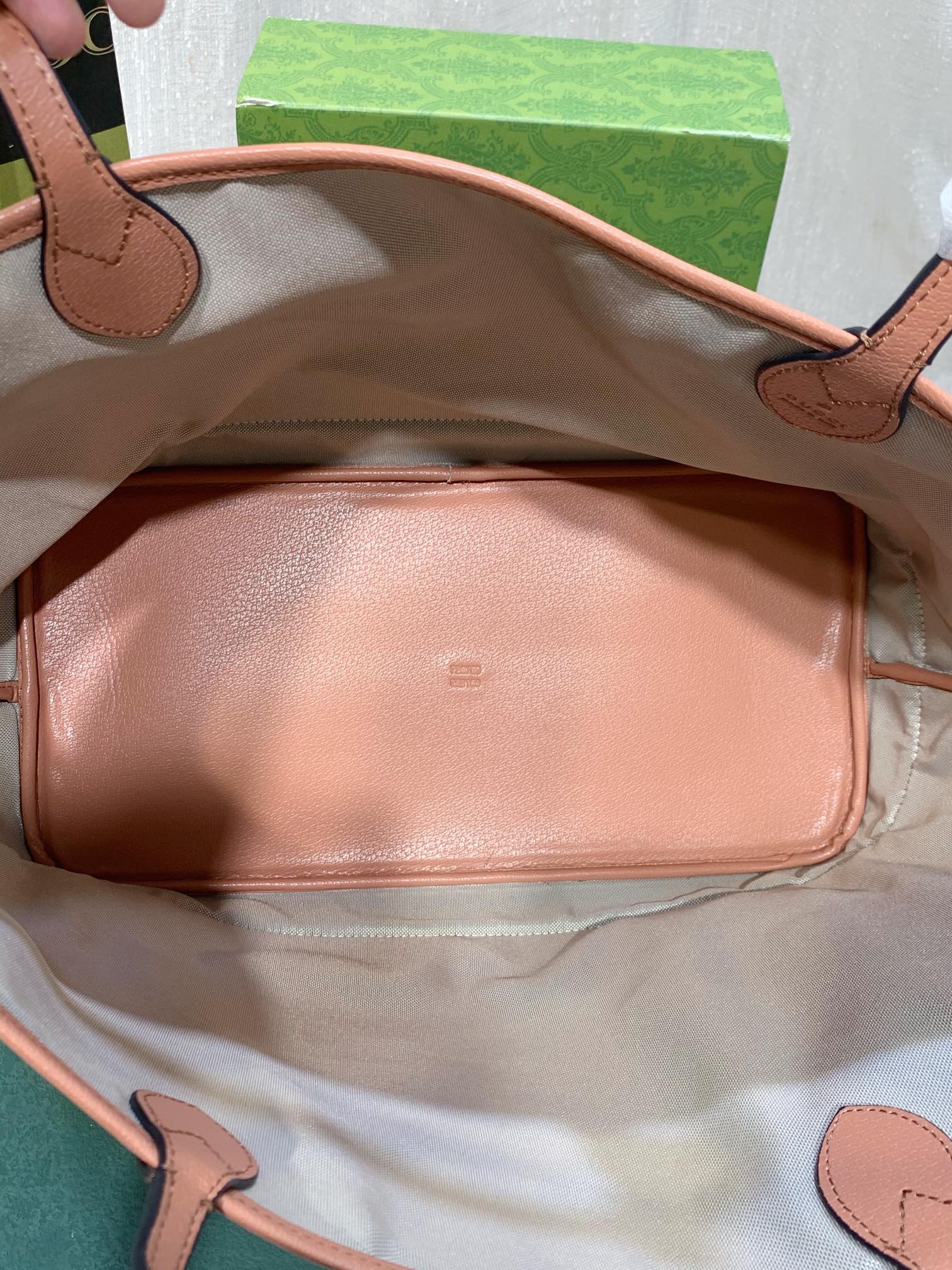 Gucci 741424 40x33x19cm