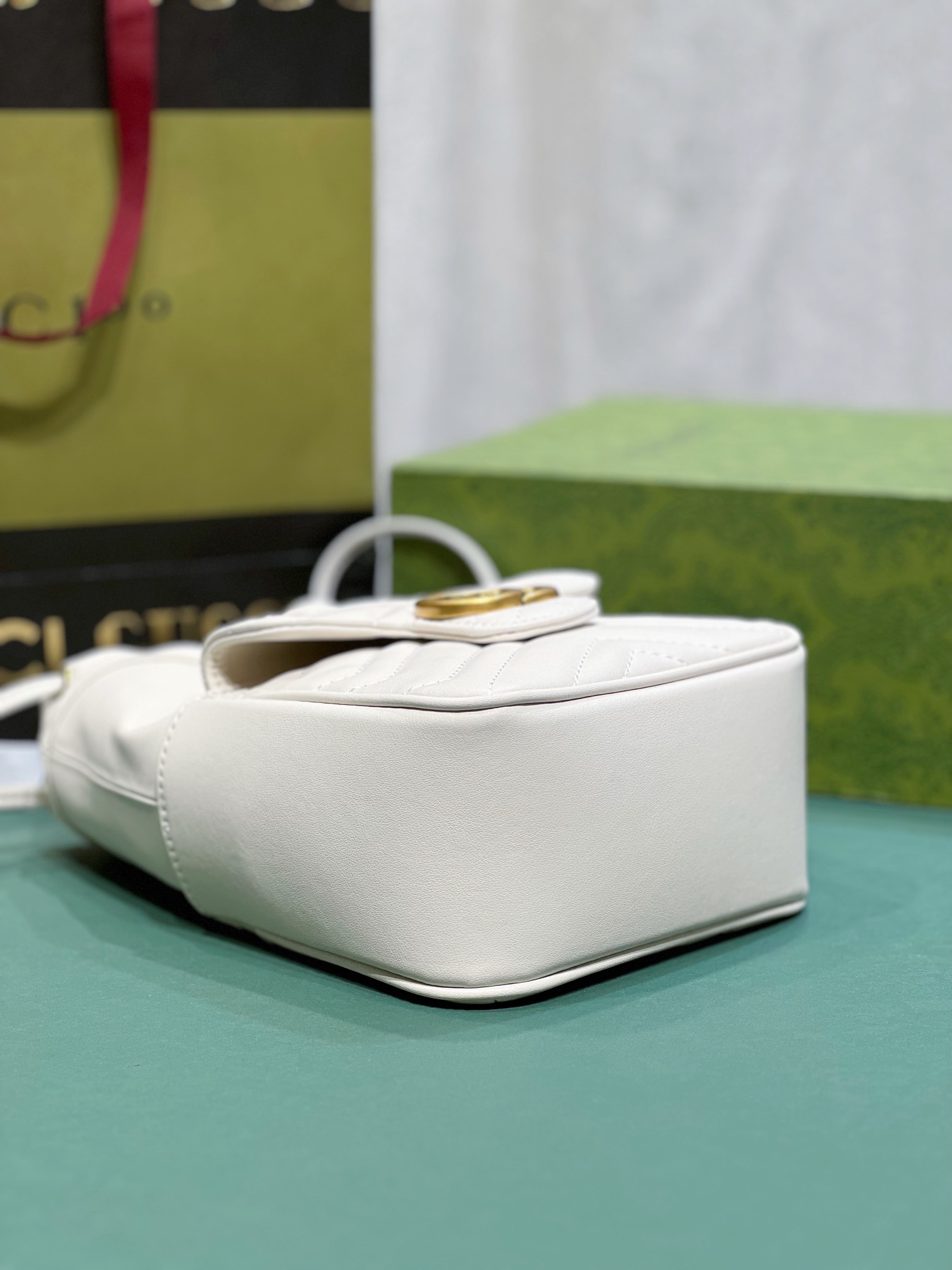 Gucci 746433 14.5x20x7.5cm