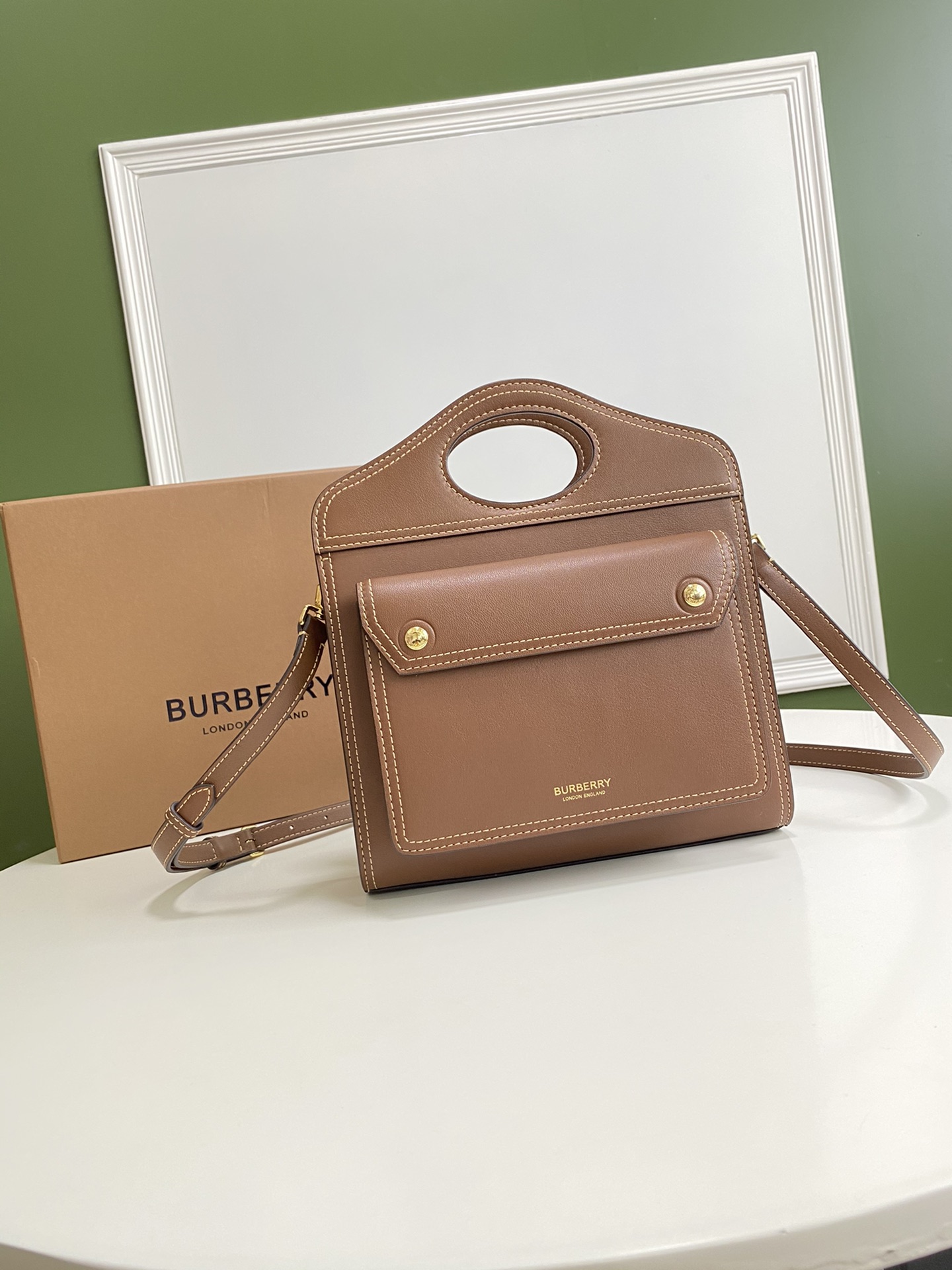 Burberry 477665 23x6x26.5cm
