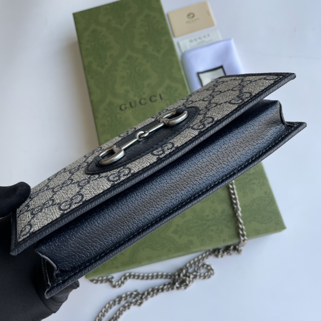 GUCCI 621892 19x10x4cm