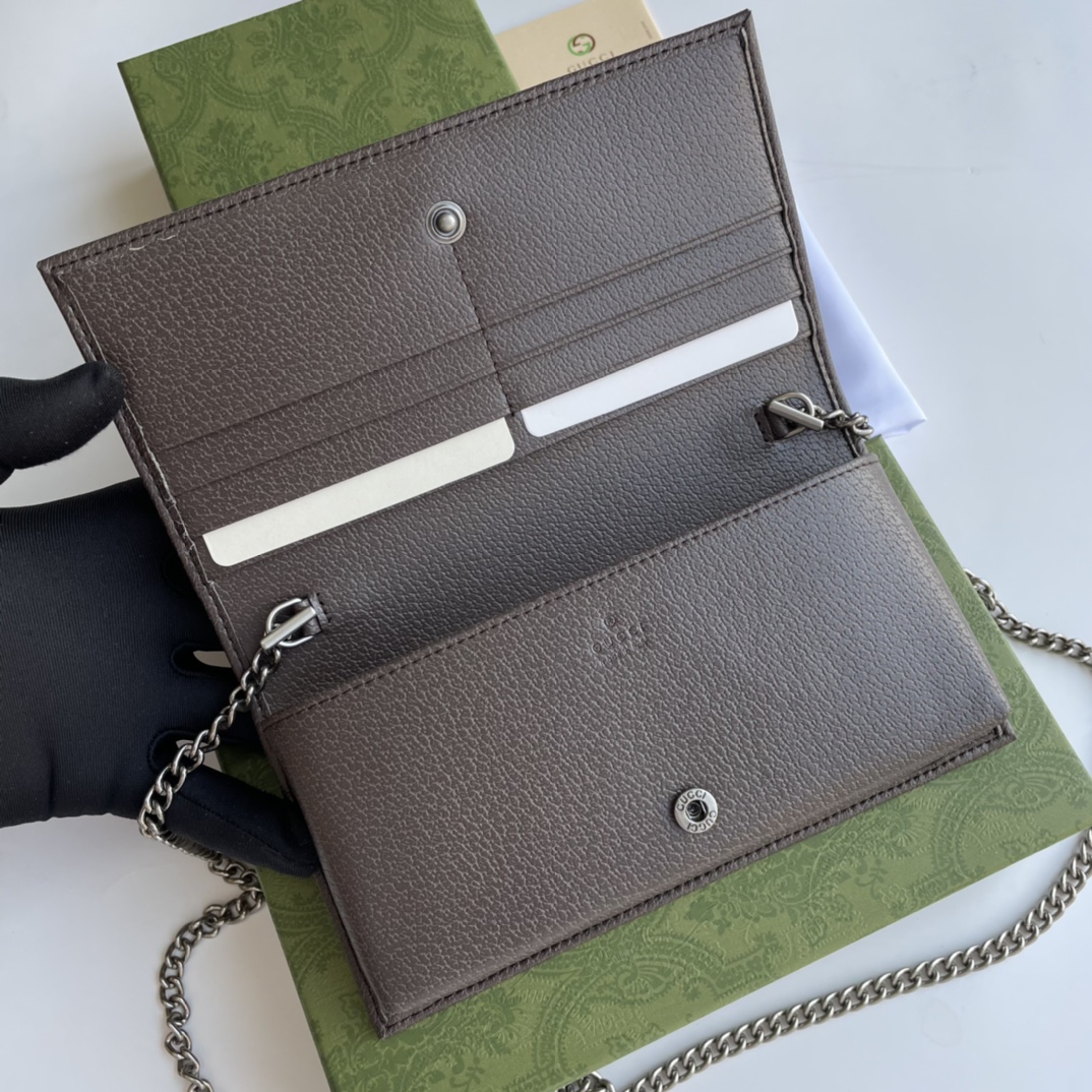 GUCCI 621892 19x10x4cm