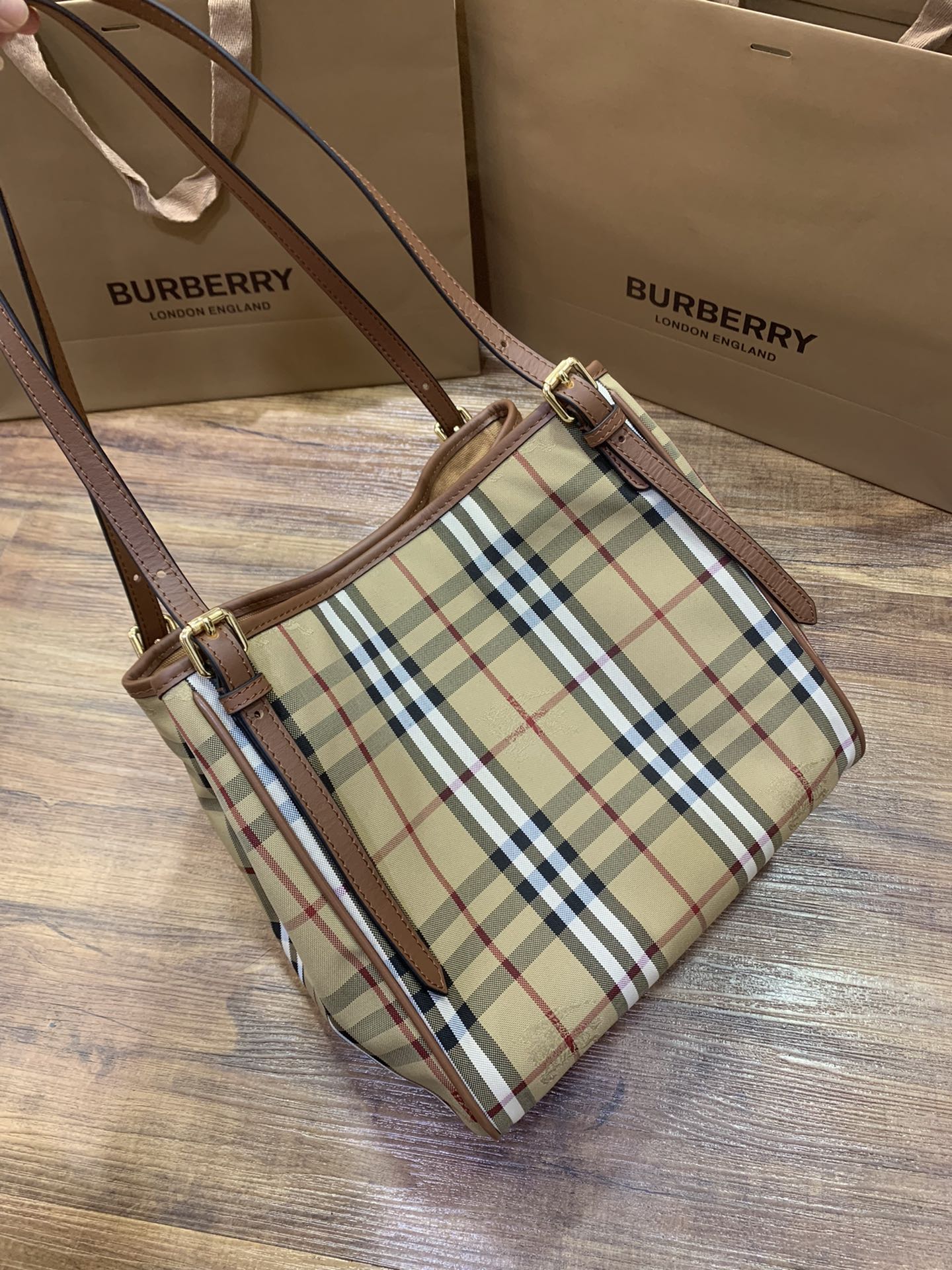 Burberry (8)