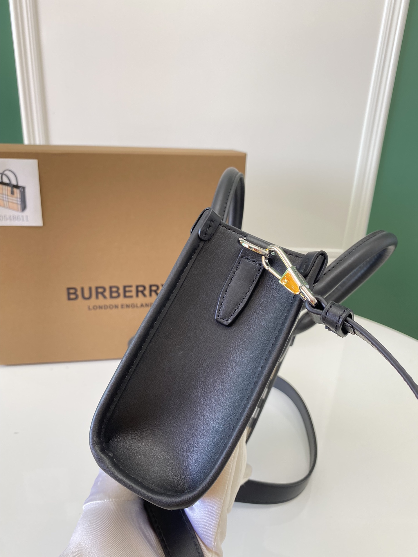 Burberry 861153 19.5 x 6 x 14cm