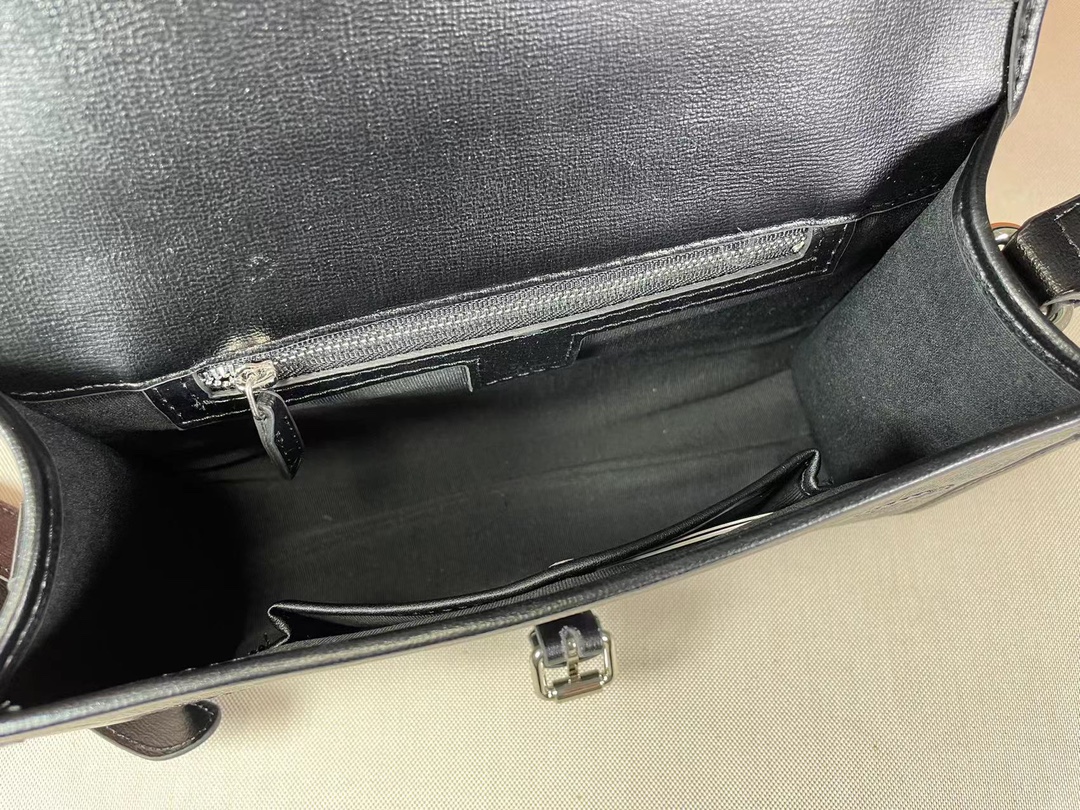 GUCCI 745679 25.4 x 17 x 7.8cm