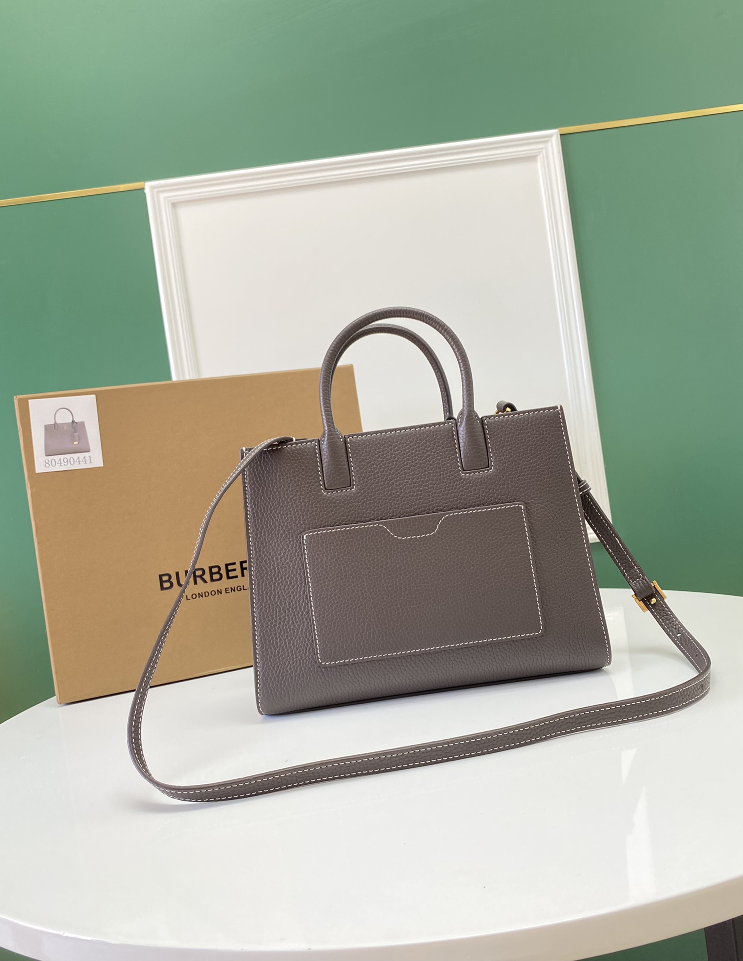 Burberry 044173 (2) 27x 11× 20cm