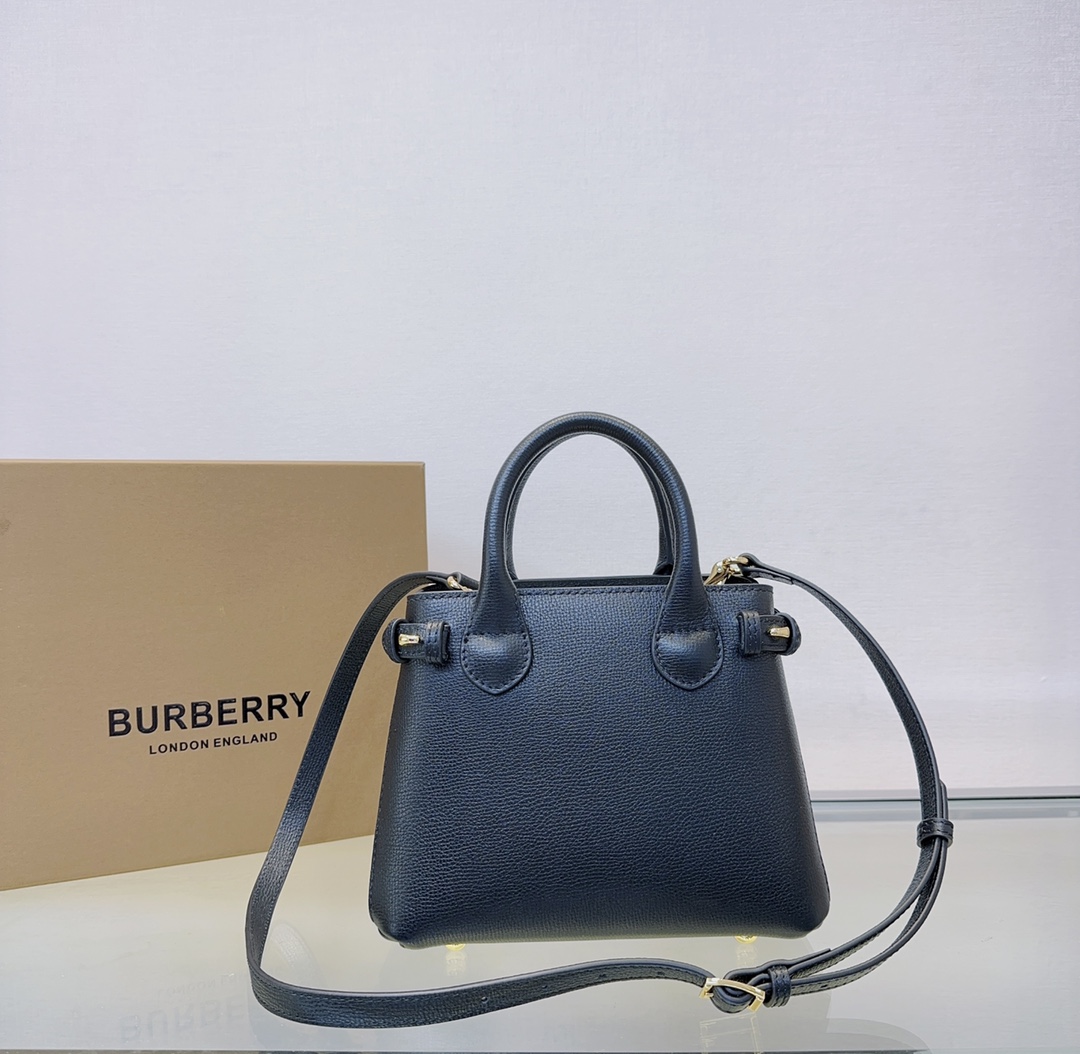 Burberry The Banner 7121 (5) 22 x 12 x 17cm