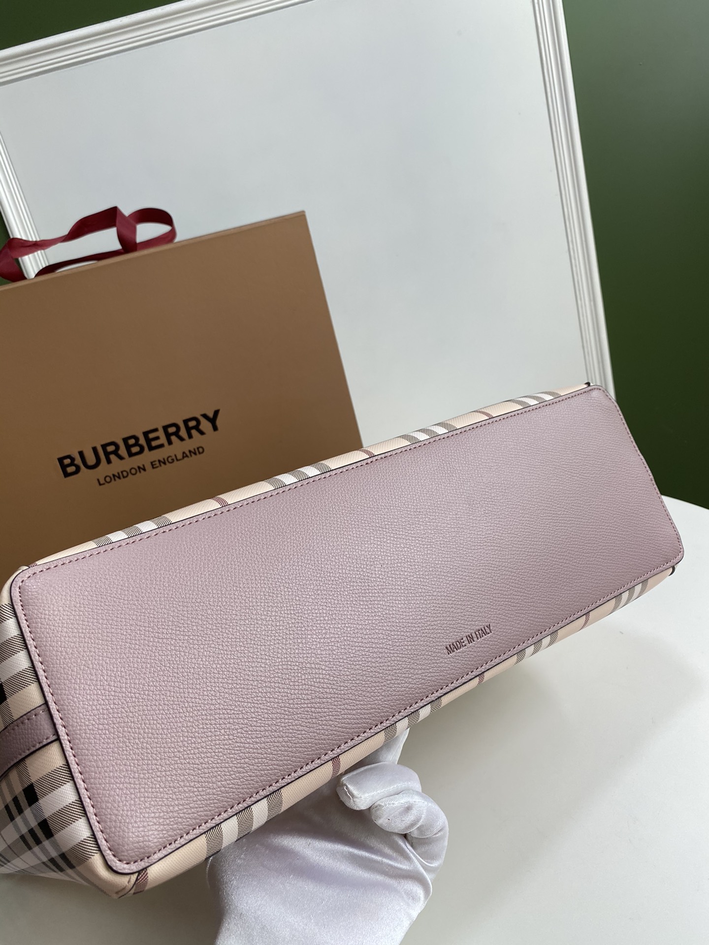Burberry 400143 (3) 46x30x12cm