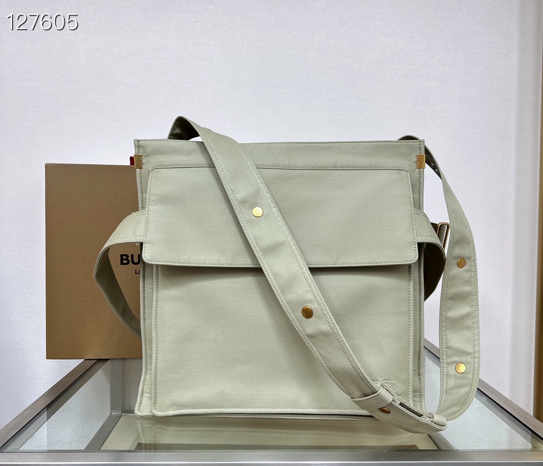 Burberry 127605 40 x 14 x 40cm