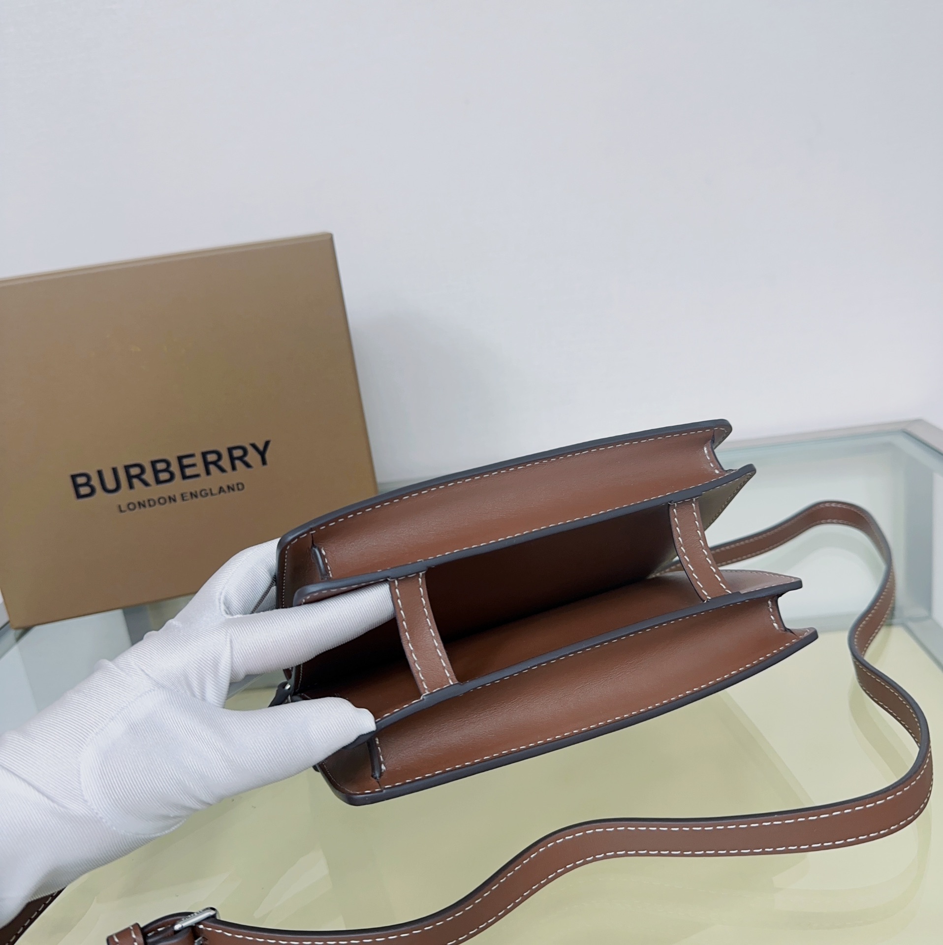 Burberry 611163 19 x 5 x 15cm