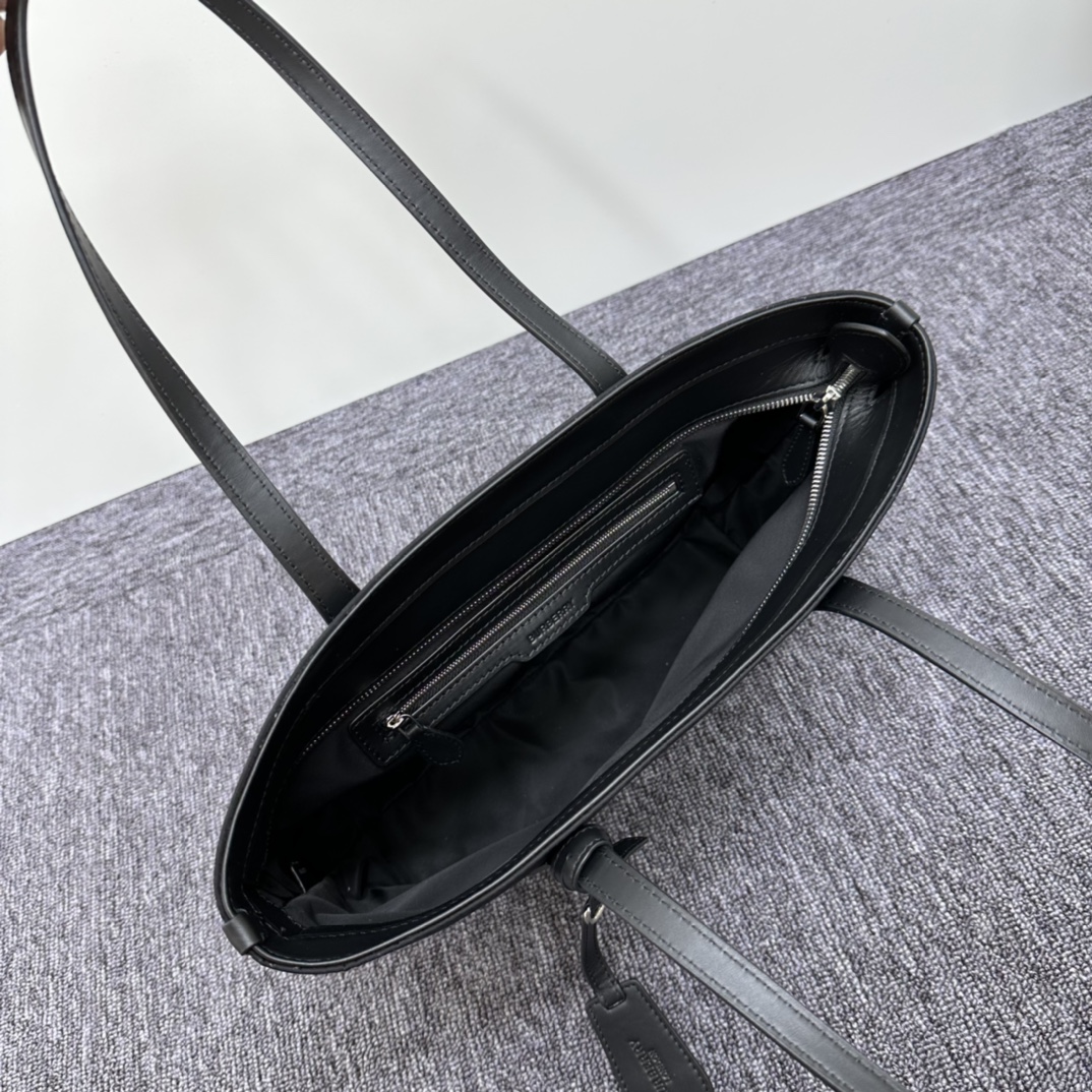 Burberry 315145 30X24x11cm