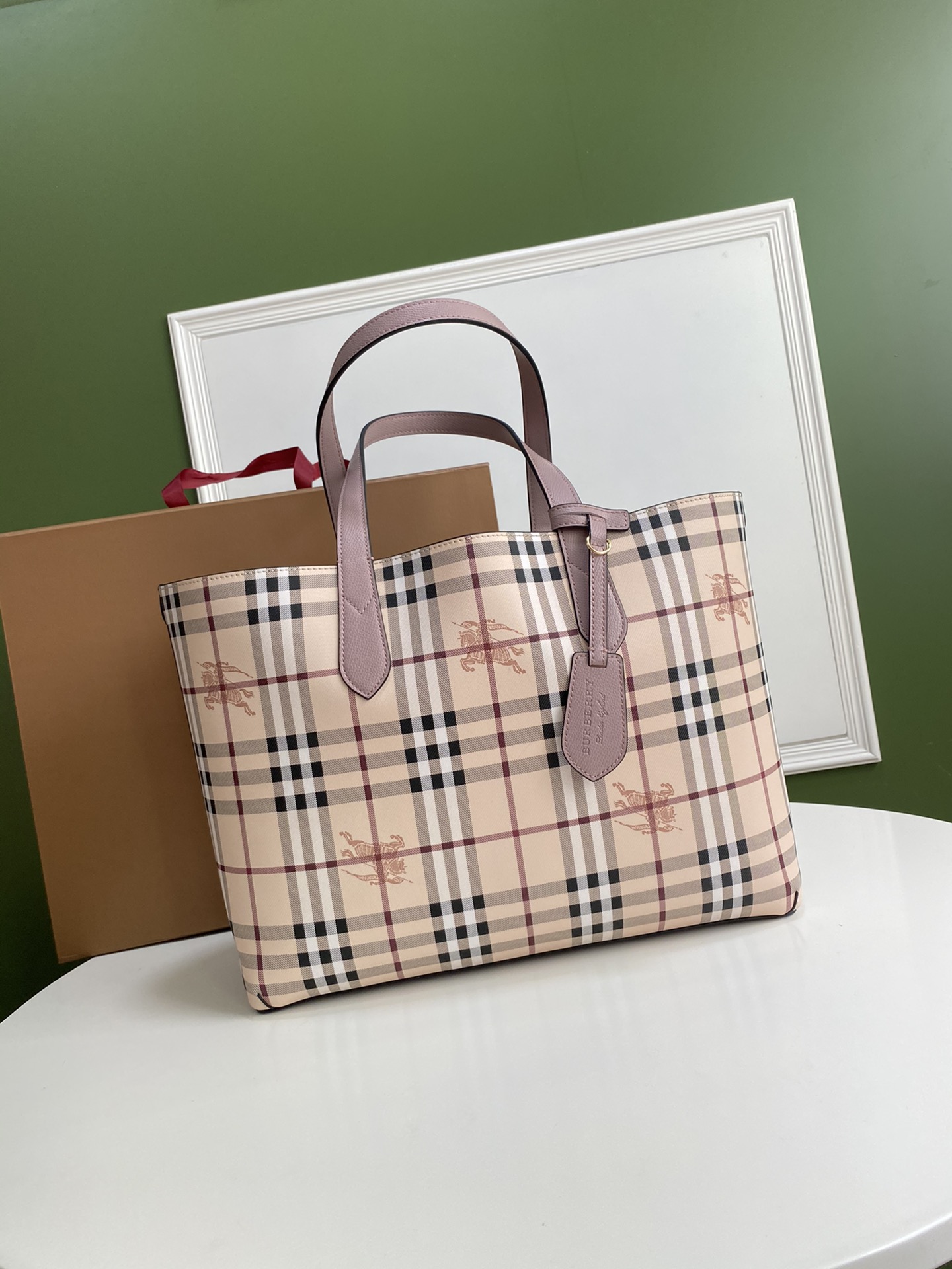 Burberry 400143 (3) 46x30x12cm