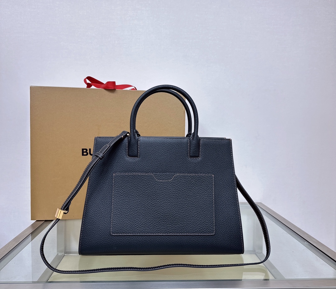 Burberry 9761 (4) 32.5 x 12 × 24cm