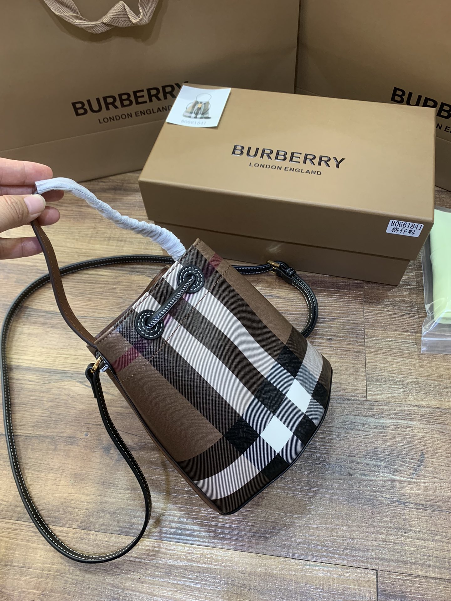 Burberry (10)