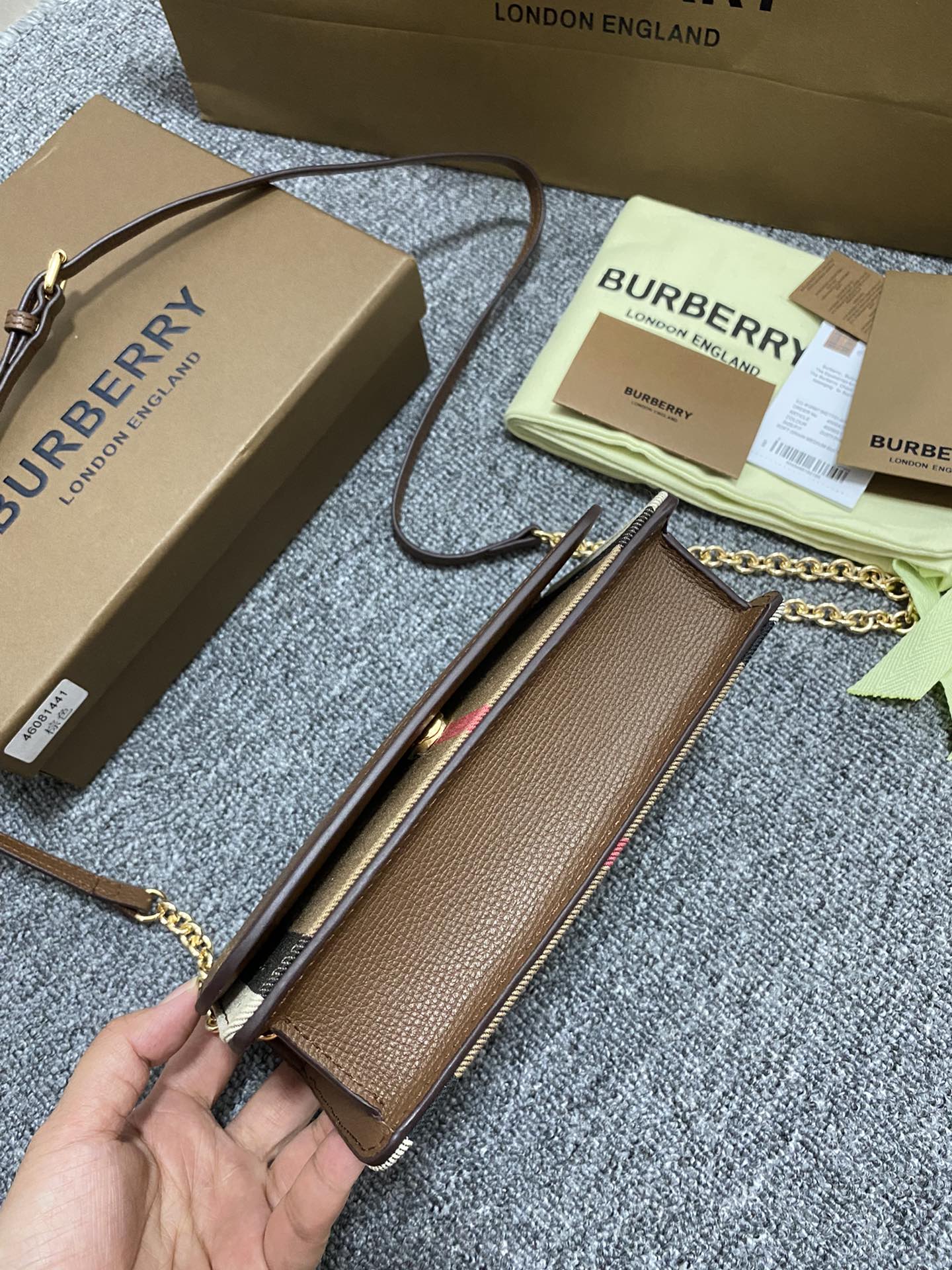 Burberry 1441 (2)