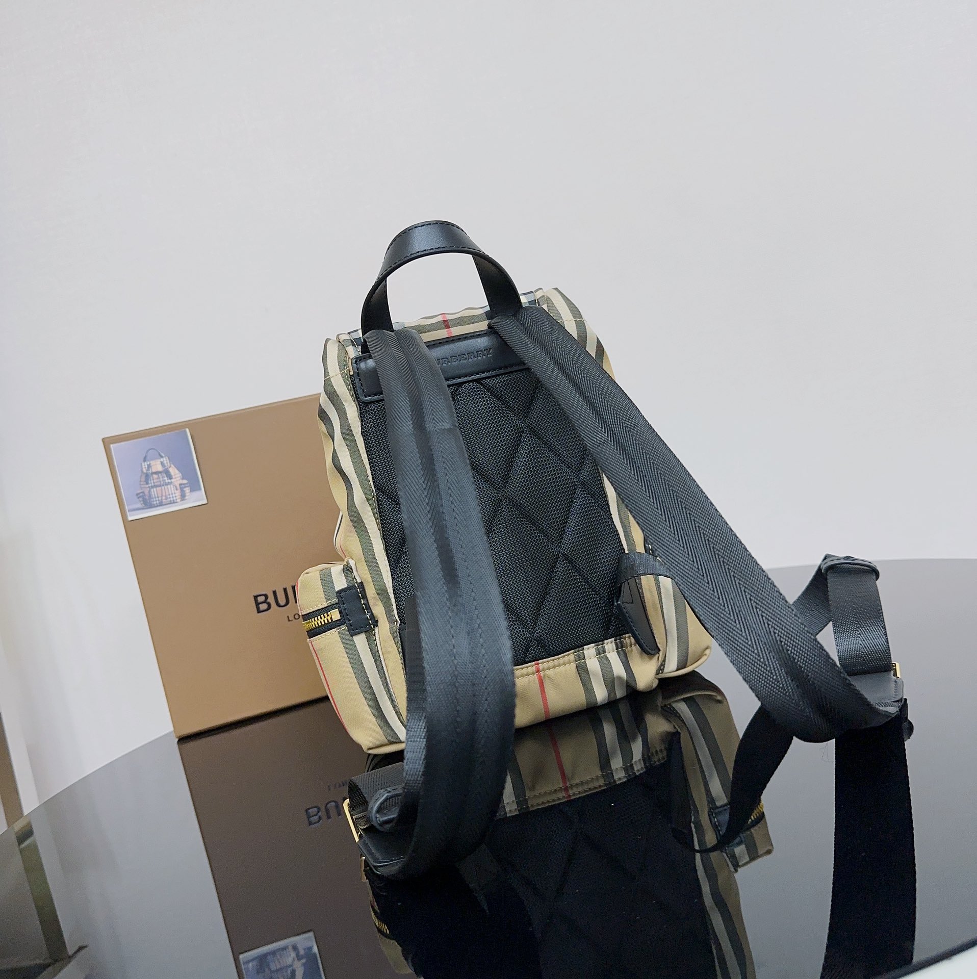 Burberry (23) Rucksack 16x26x16cm