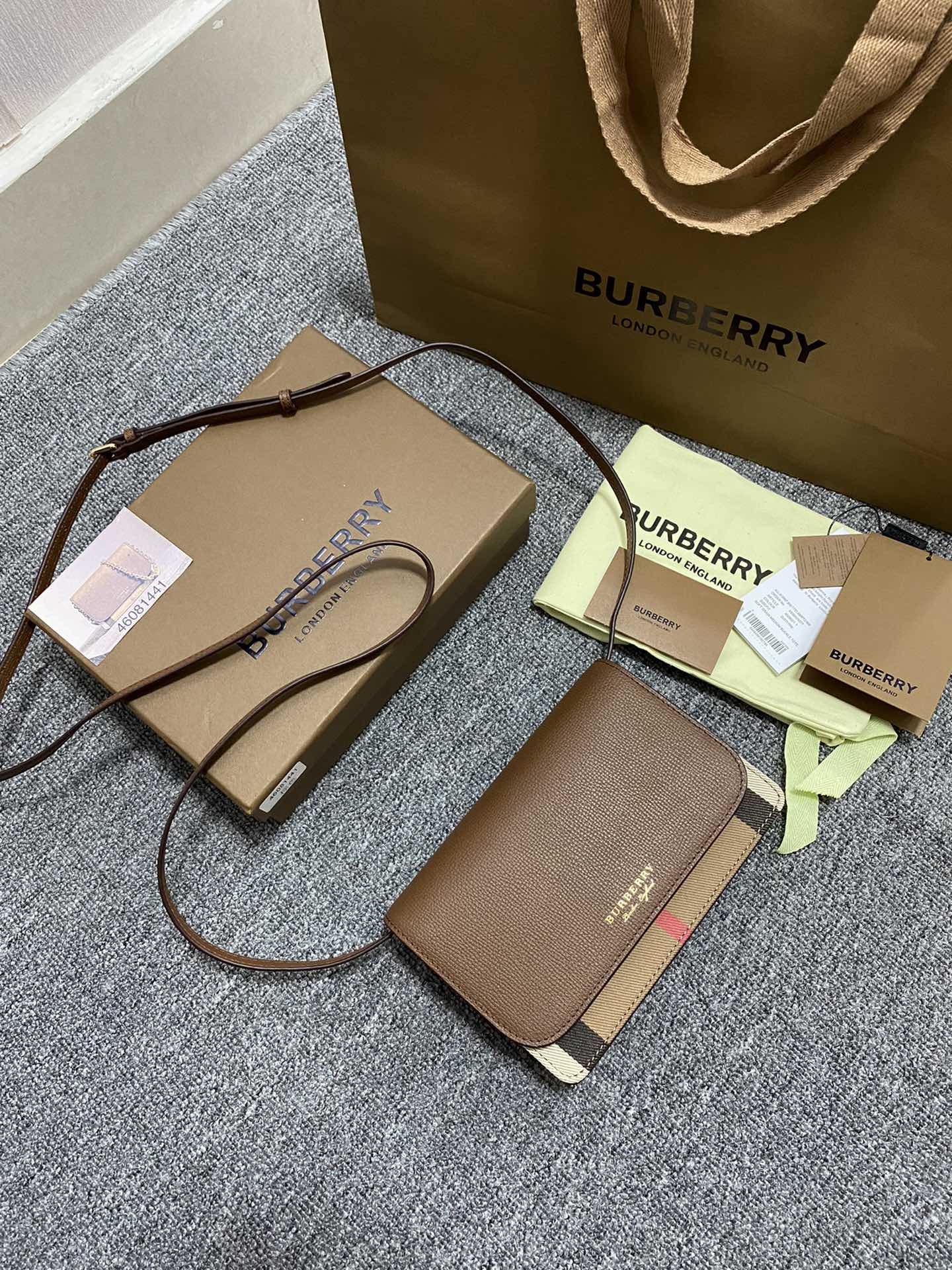 Burberry 1441 (3)