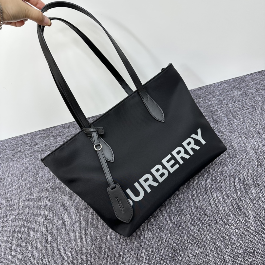 Burberry 315145 30X24x11cm