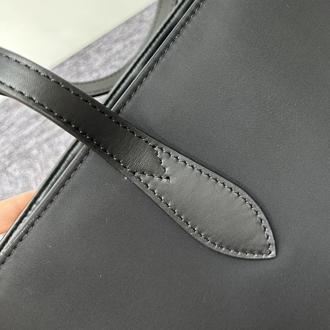 Burberry 315145 30X24x11cm