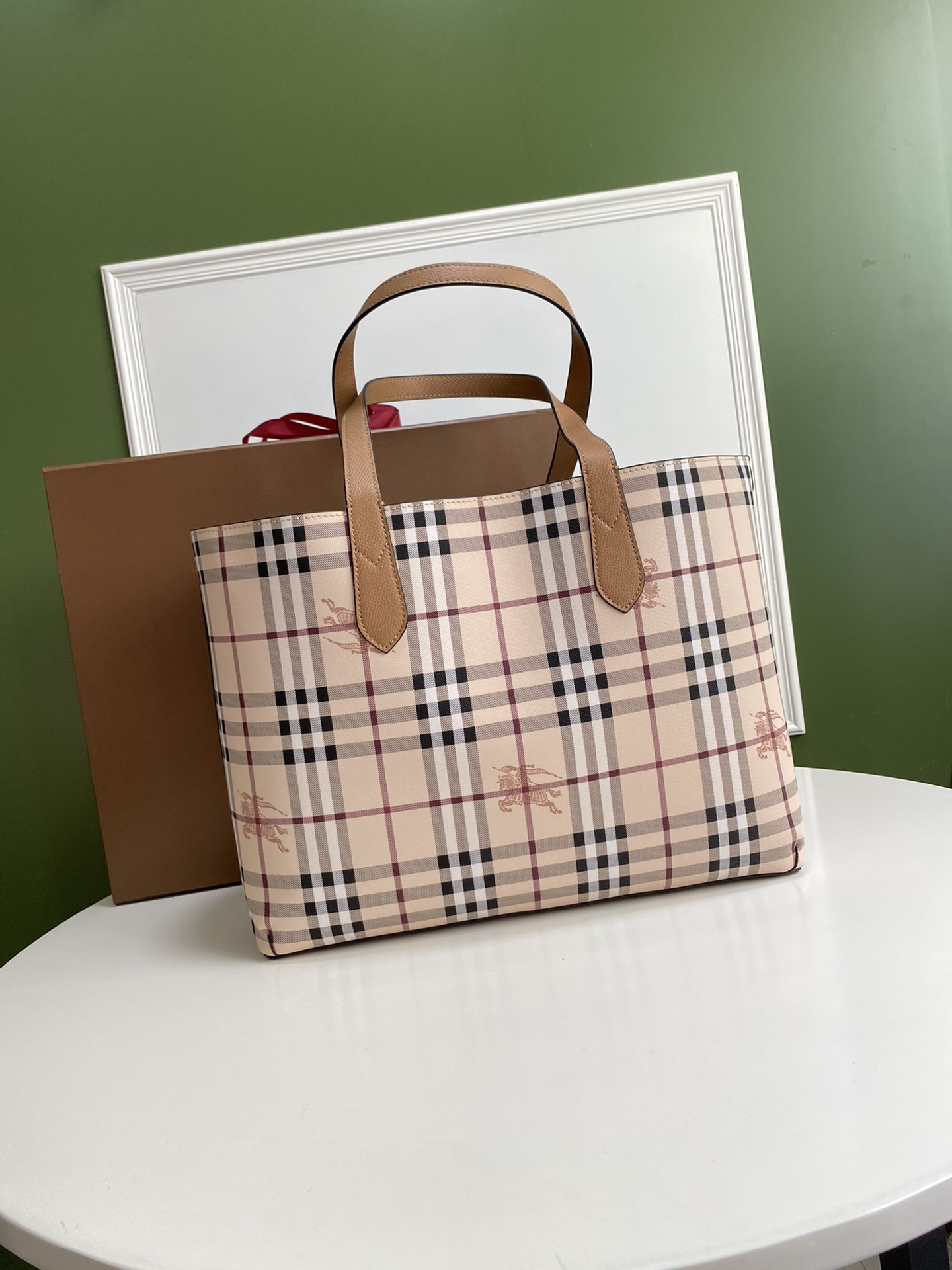 Burberry 400143 (4) 46x30x12cm