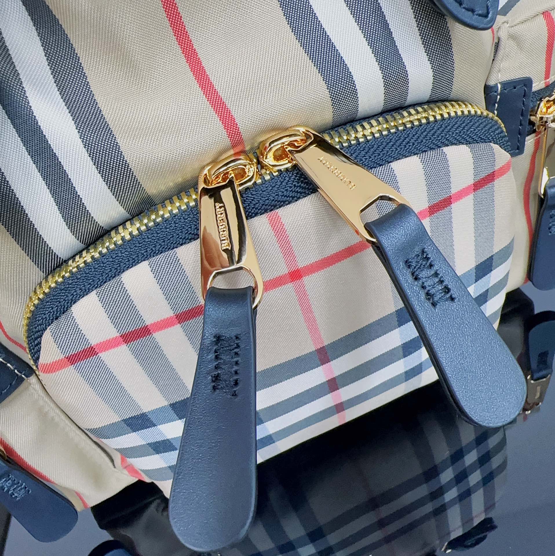 Burberry (23) Rucksack 16x26x16cm