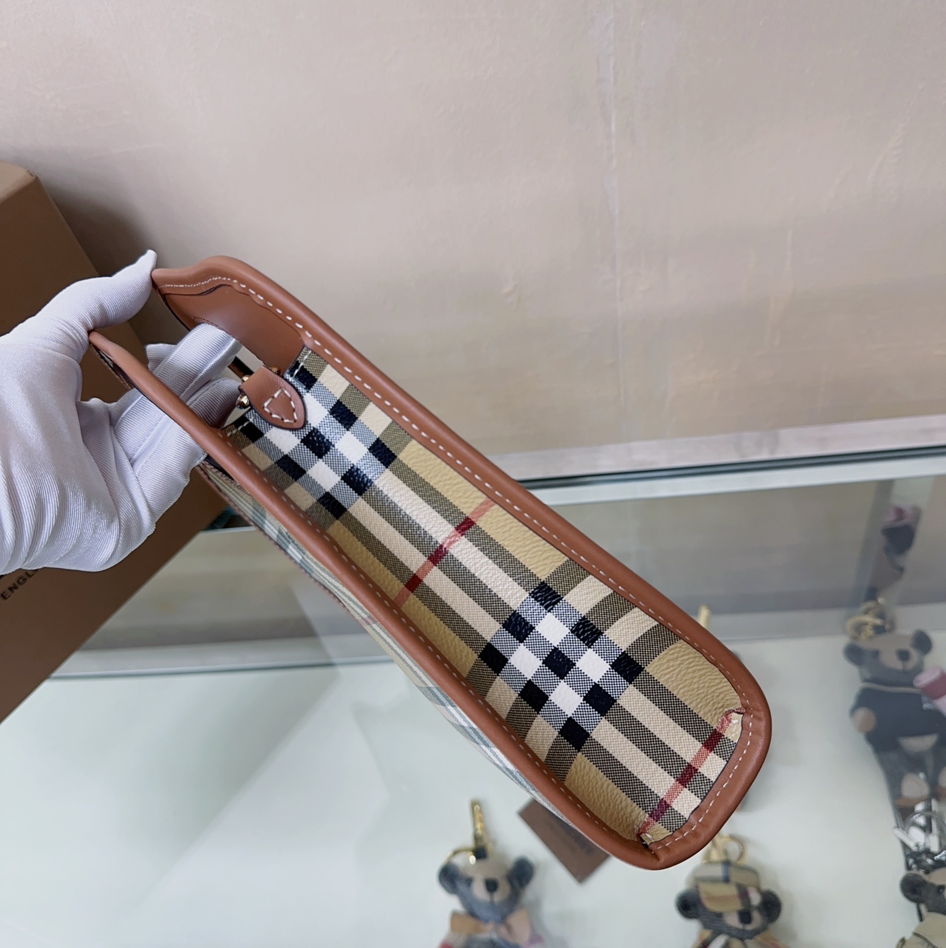 Burberry 477660 23×6× 26.5cm