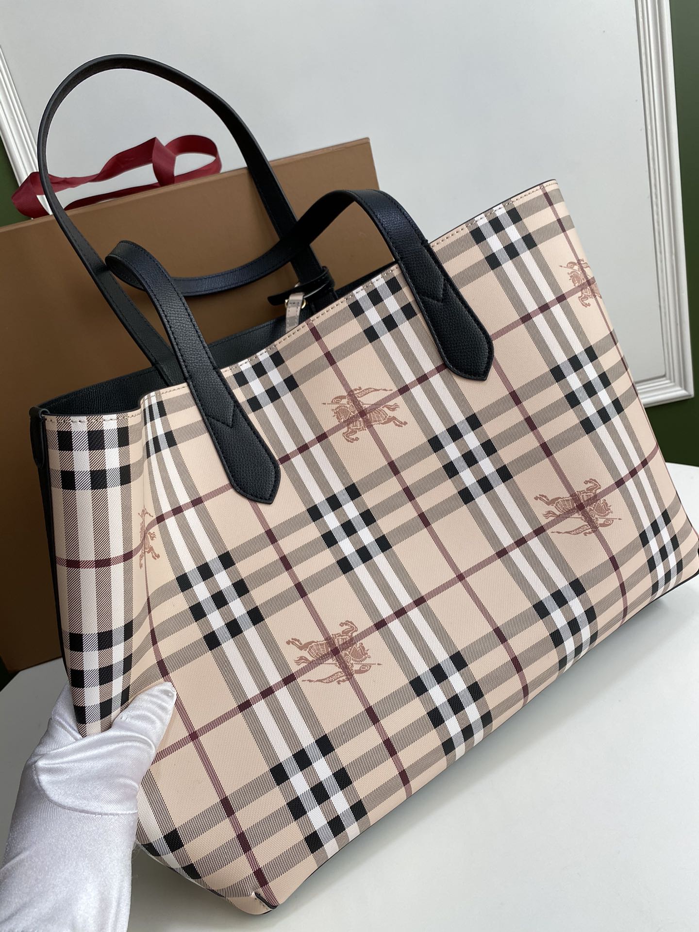 Burberry 400143 (2) 46x30x12cm
