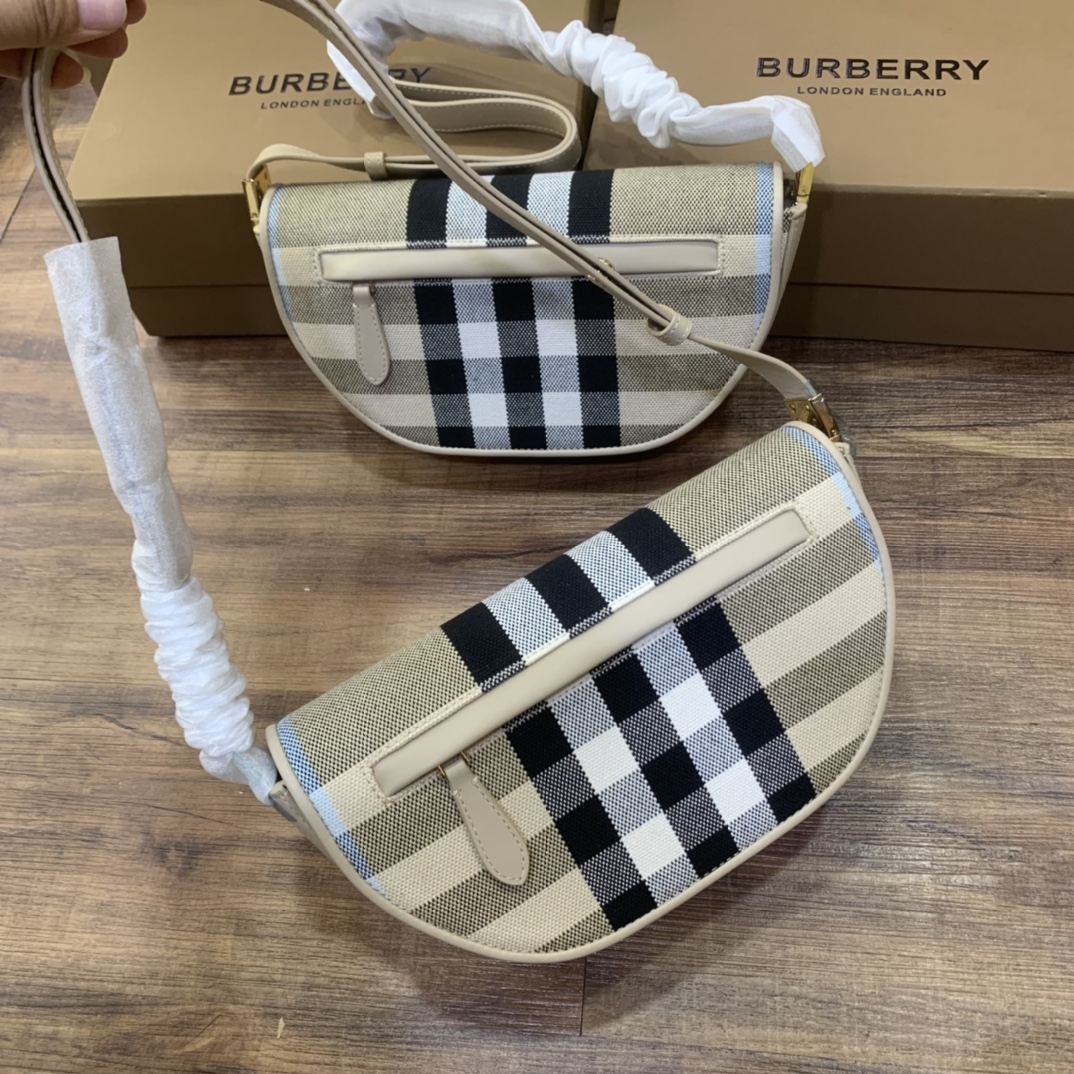 Burberry (30) Olympia 26X5.4X15cm