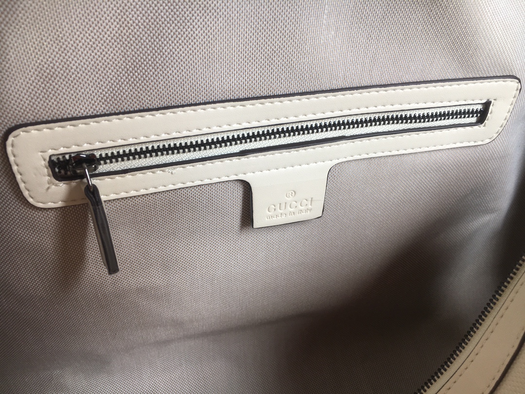 Gucci 625768 44.5*28*24.5cm