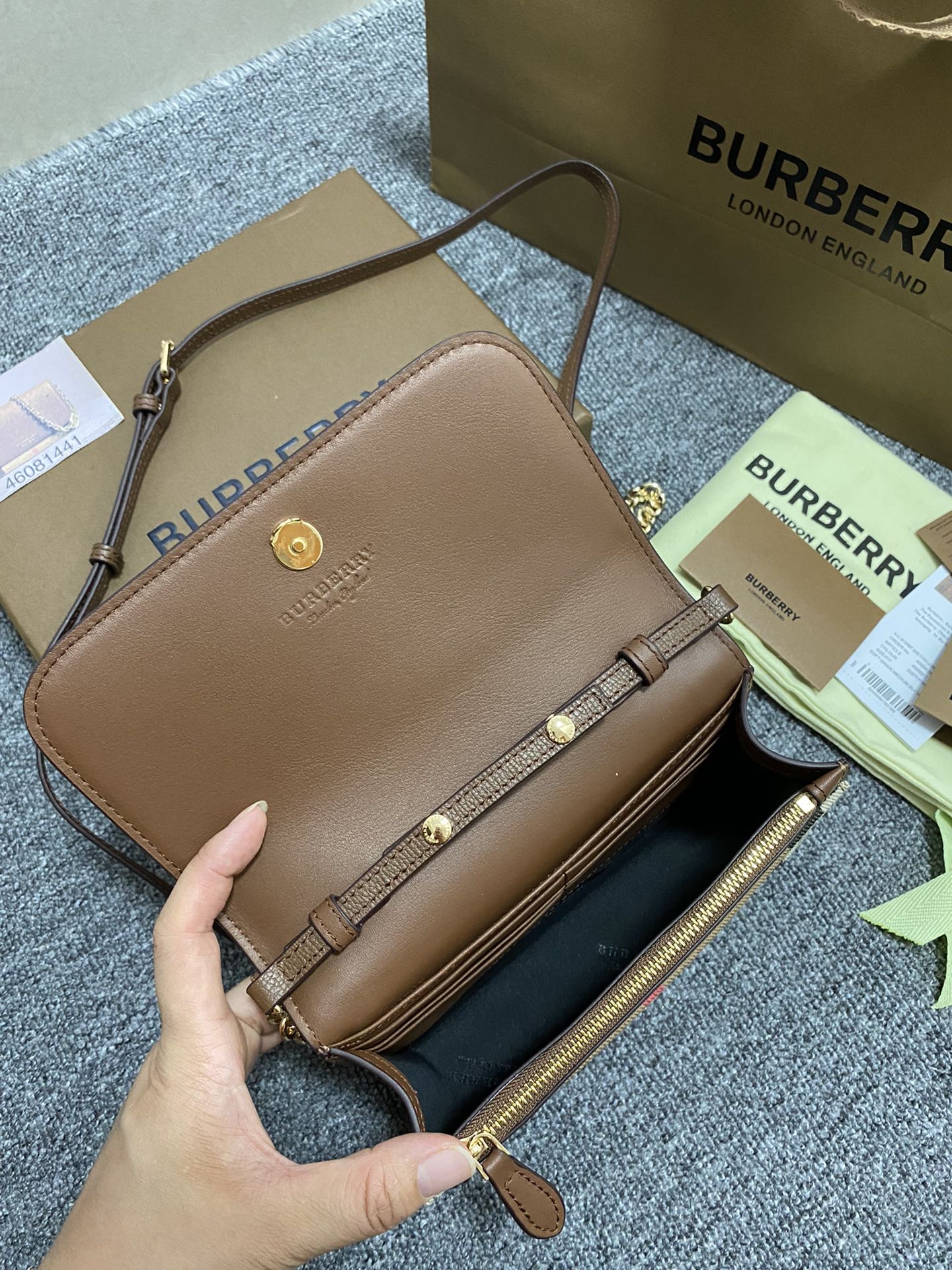 Burberry 1441 (2)