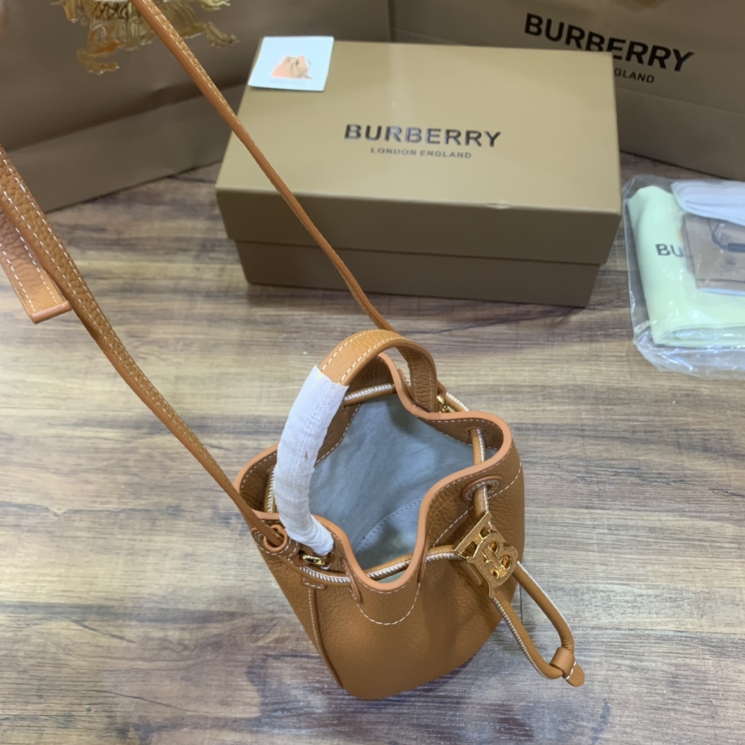 Burberry (26)
