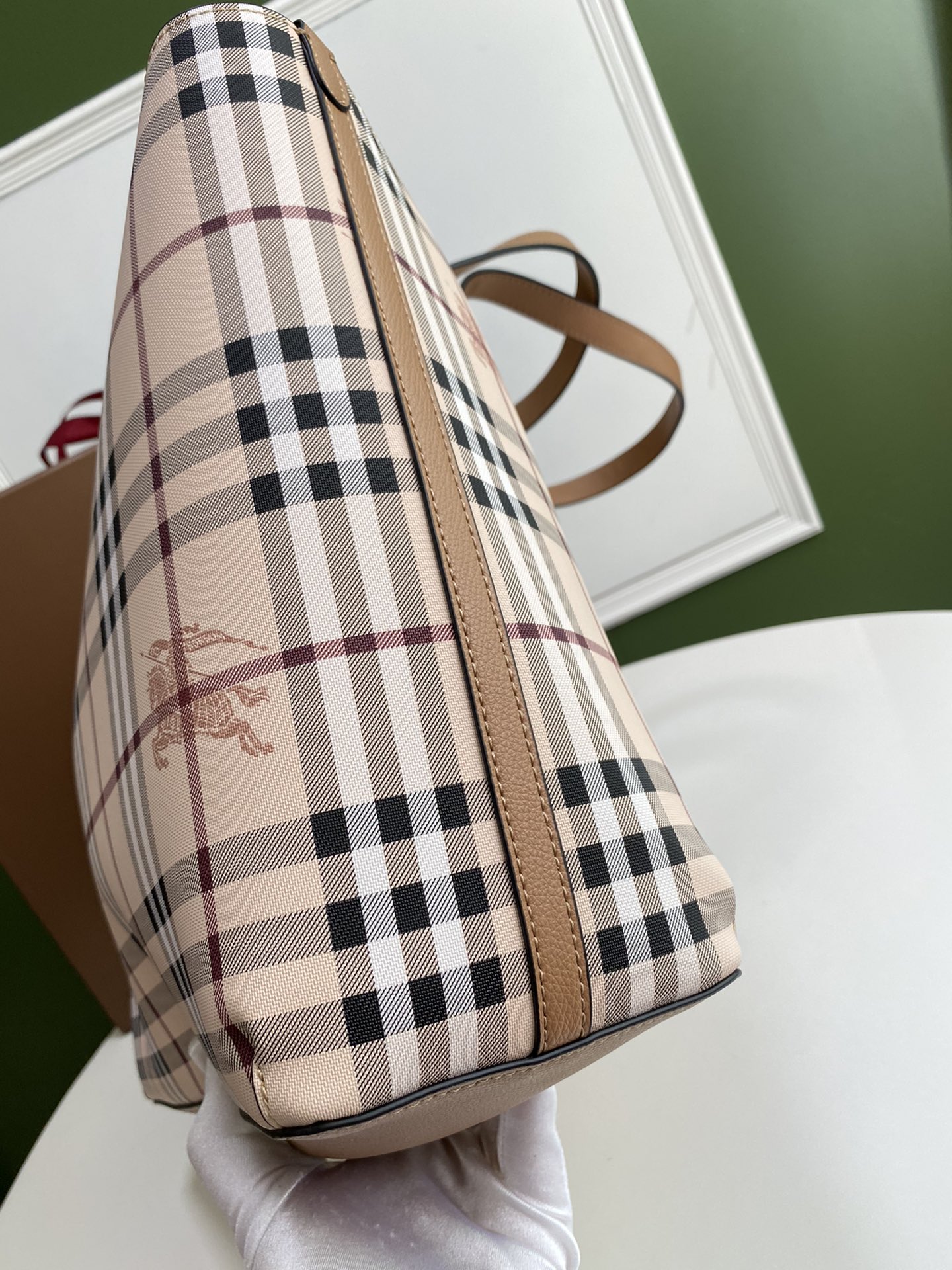 Burberry 400143 (4) 46x30x12cm
