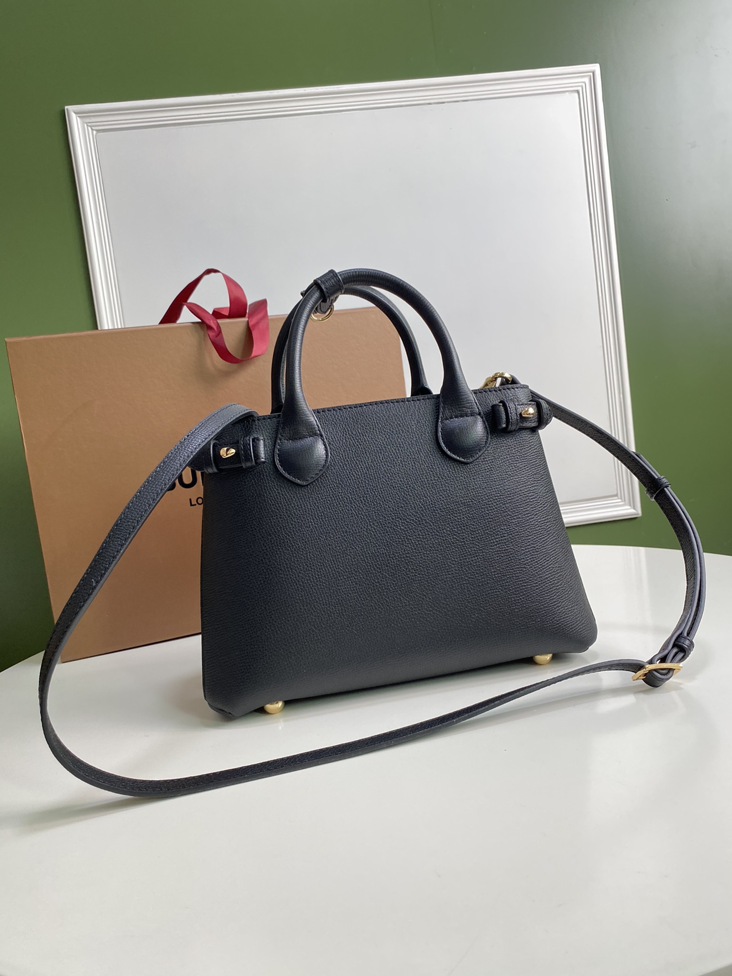 Burberry The Banner 713163 (5) 26cm